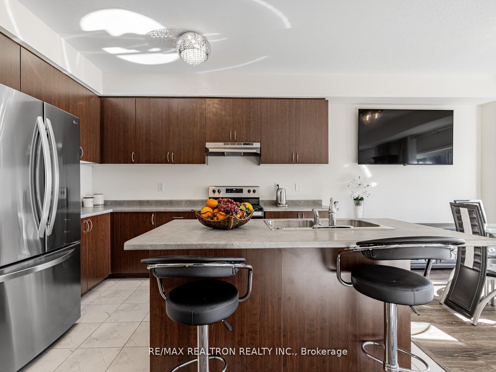 Photo 10 of 6 Bobolink Drive, Wasaga Beach — HOMEH