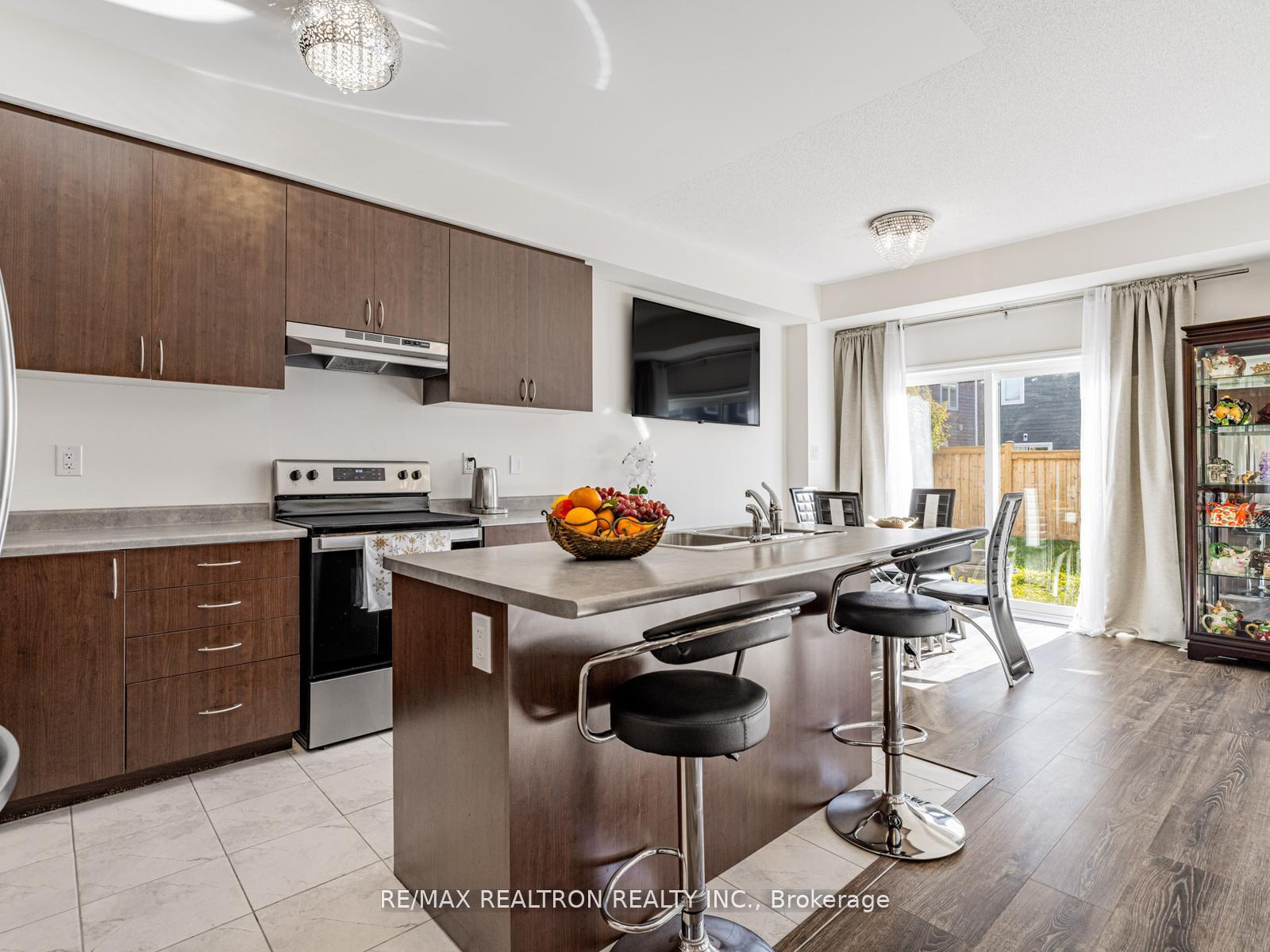 Photo 12 of 6 Bobolink Drive, Wasaga Beach — HOMEH