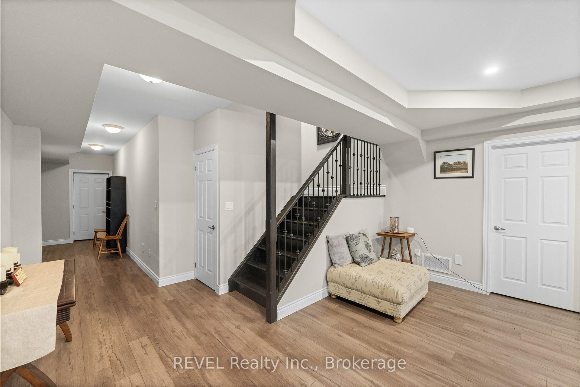 Photo 13 of 46 Philmori Boulevard, Pelham, Fonthill — HOMEH