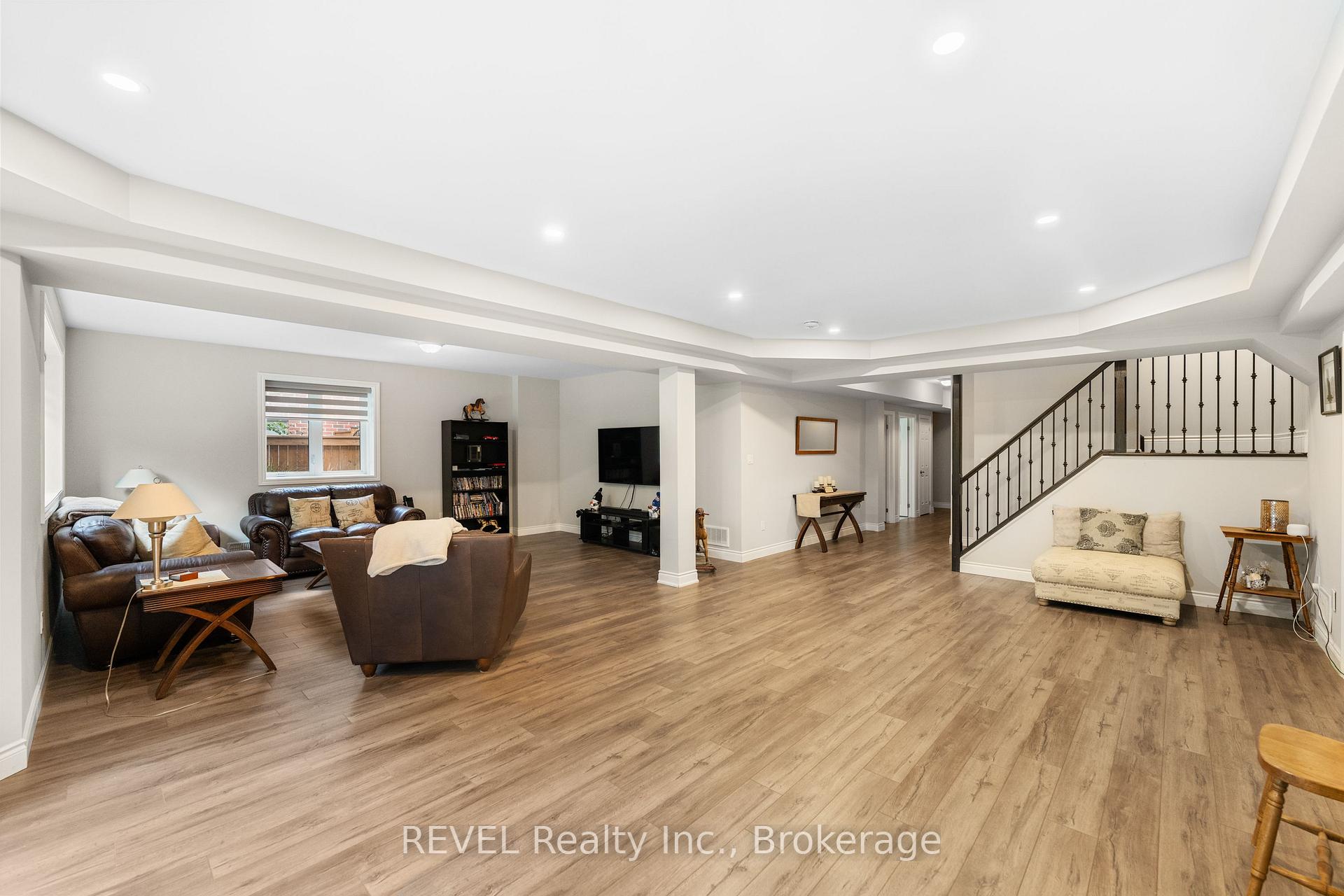 Photo 16 of 46 Philmori Boulevard, Pelham, Fonthill — HOMEH