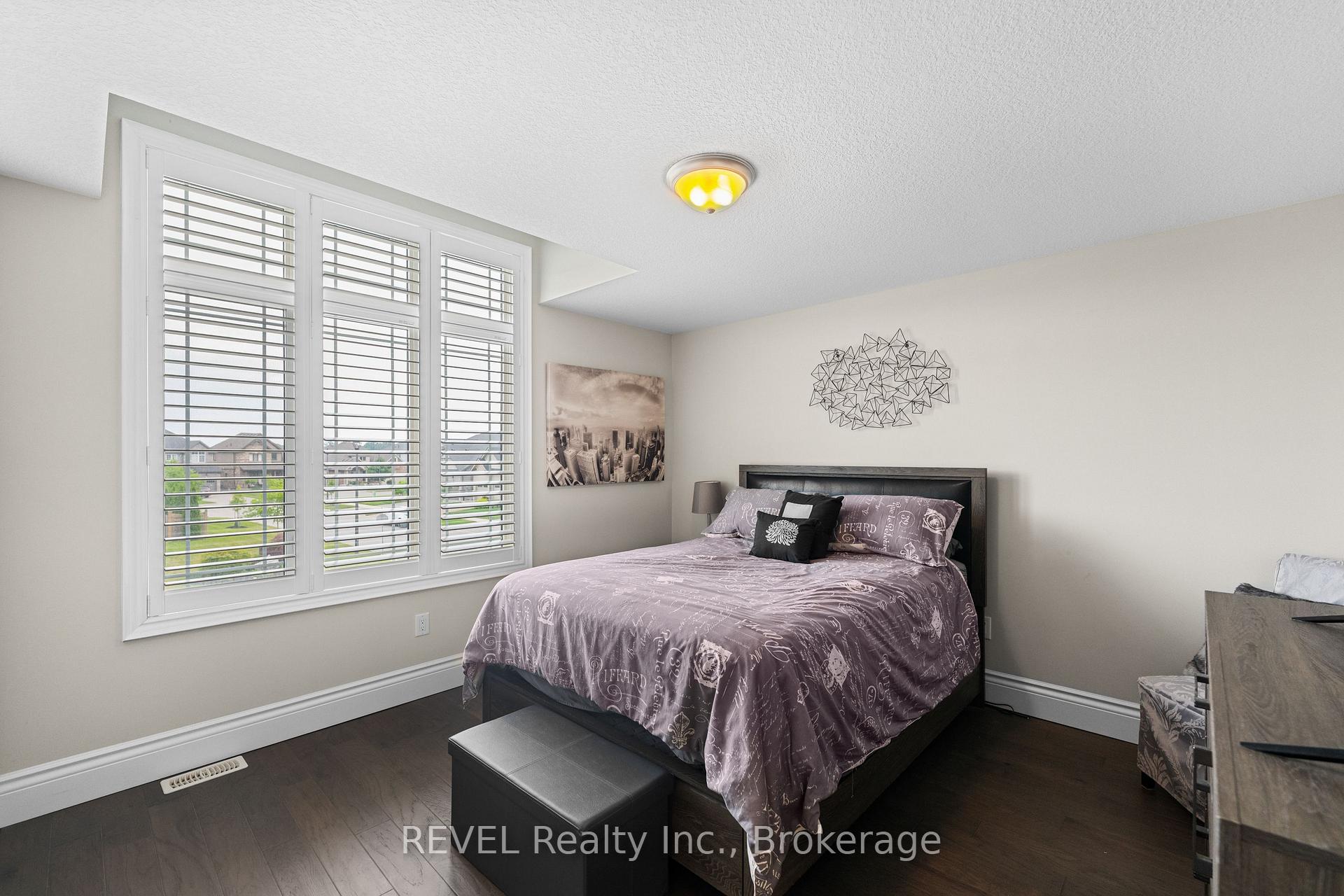 Photo 20 of 46 Philmori Boulevard, Pelham, Fonthill — HOMEH