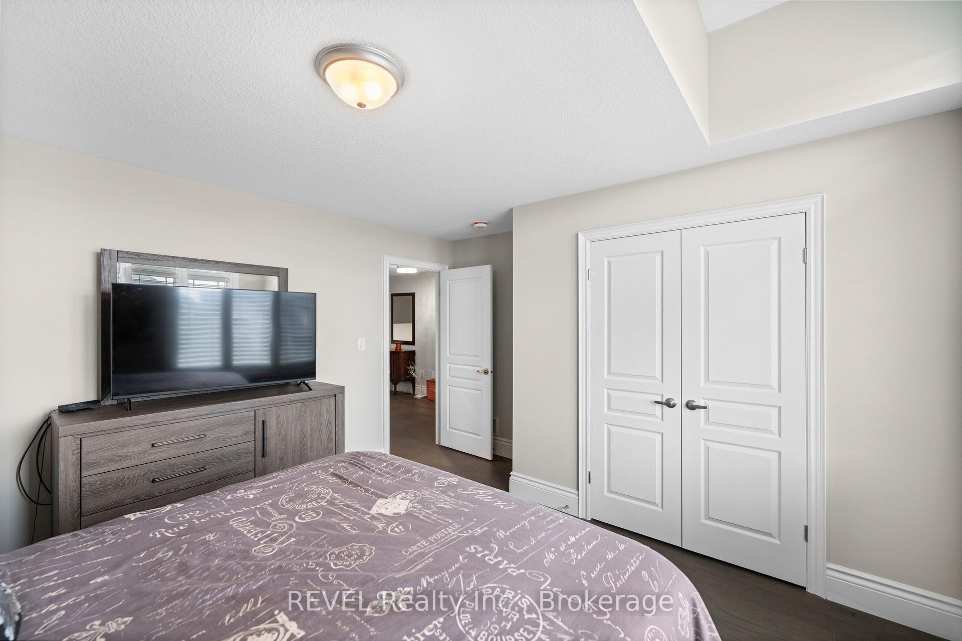 Photo 21 of 46 Philmori Boulevard, Pelham, Fonthill — HOMEH