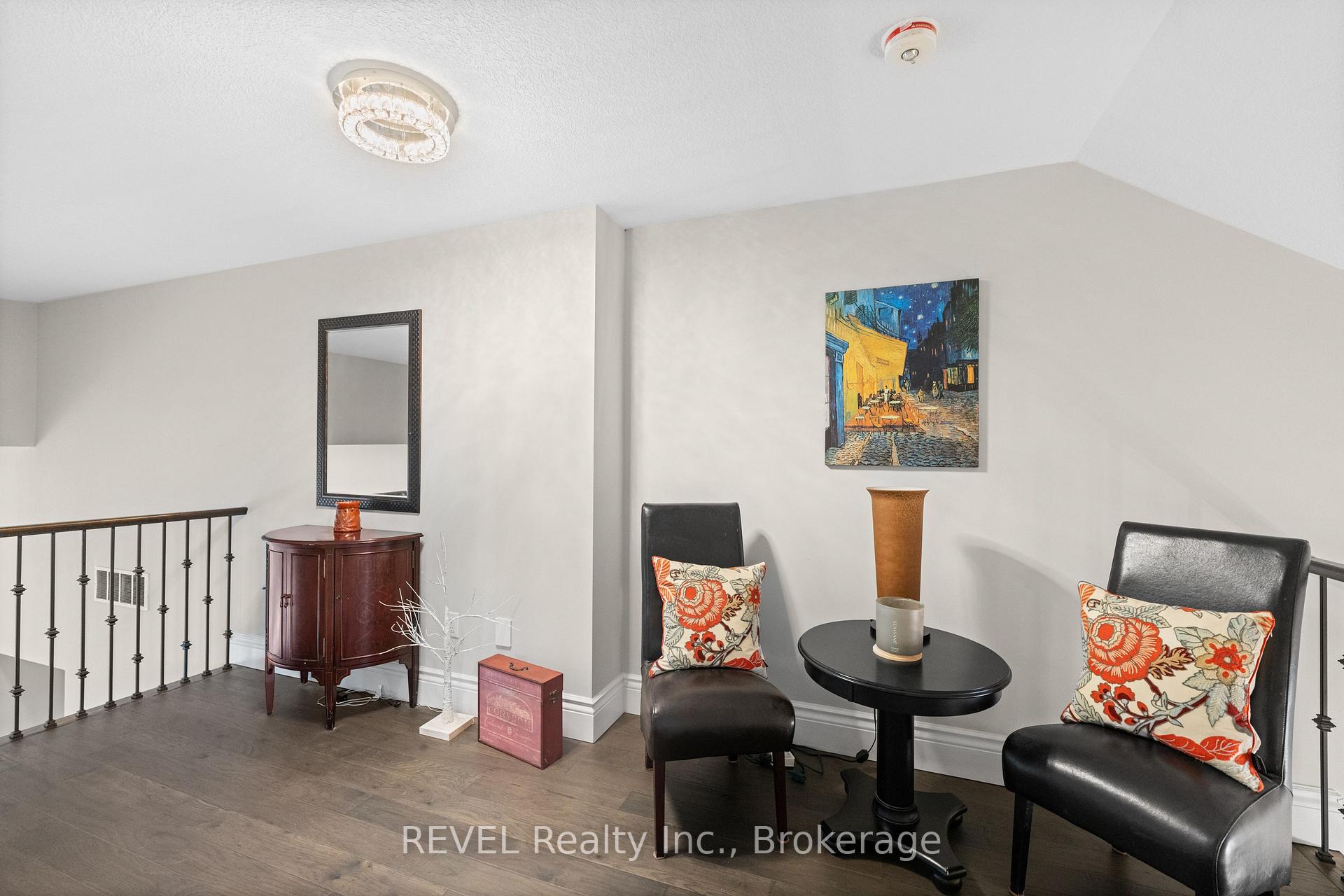 Photo 23 of 46 Philmori Boulevard, Pelham, Fonthill — HOMEH