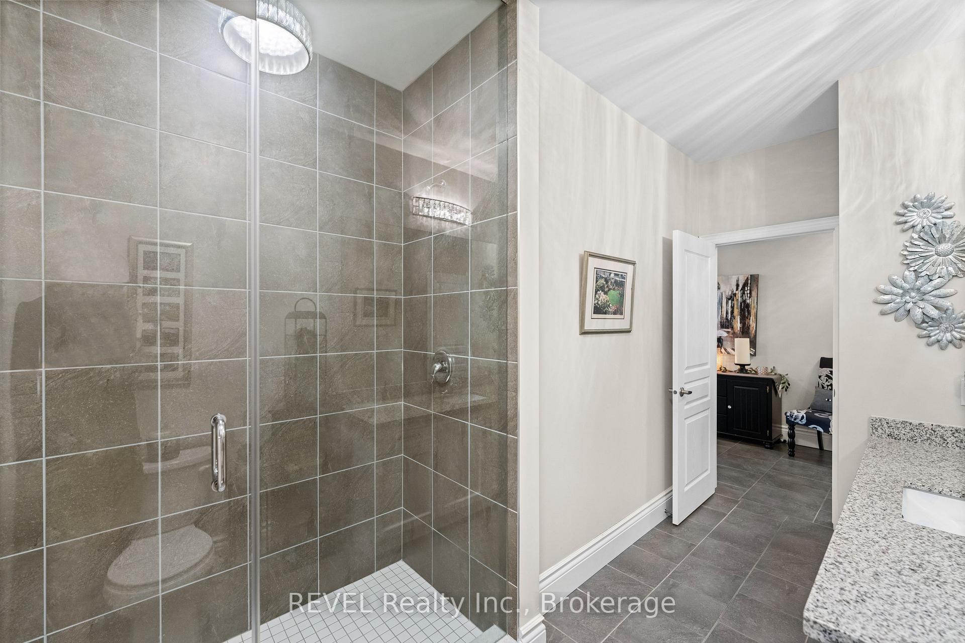 Photo 27 of 46 Philmori Boulevard, Pelham, Fonthill — HOMEH