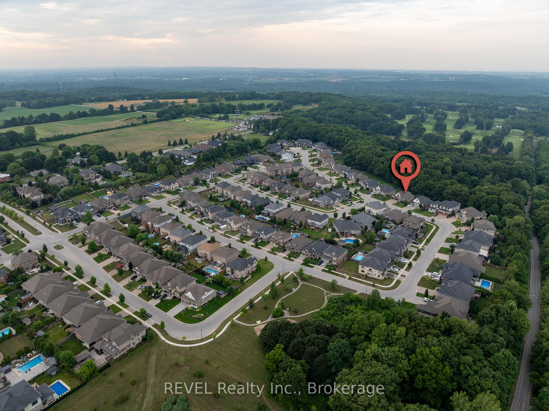 Photo 40 of 46 Philmori Boulevard, Pelham, Fonthill — HOMEH