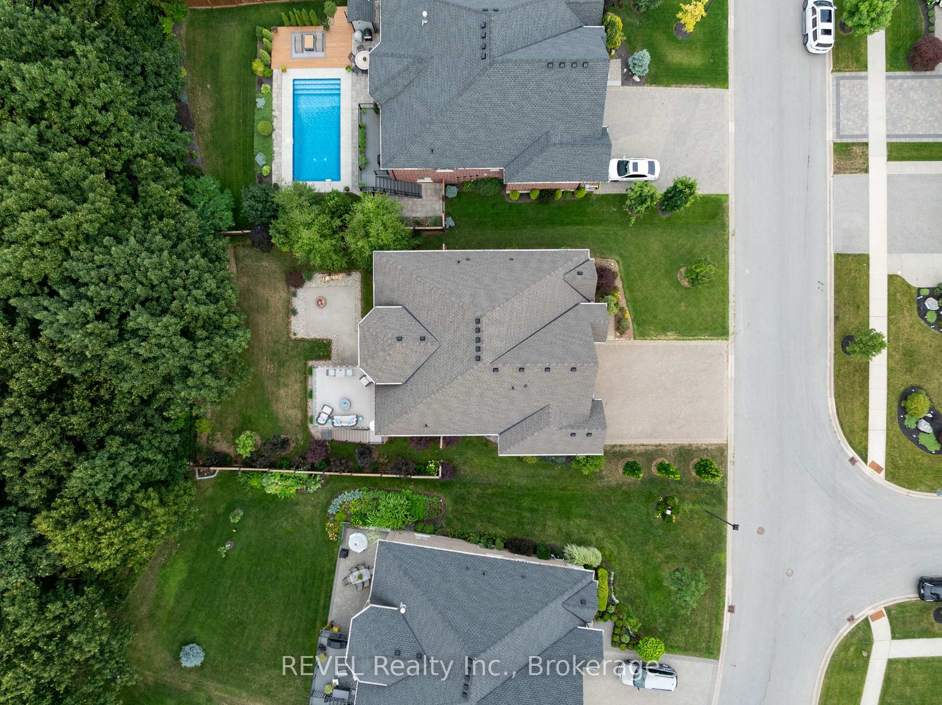 Photo 45 of 46 Philmori Boulevard, Pelham, Fonthill — HOMEH
