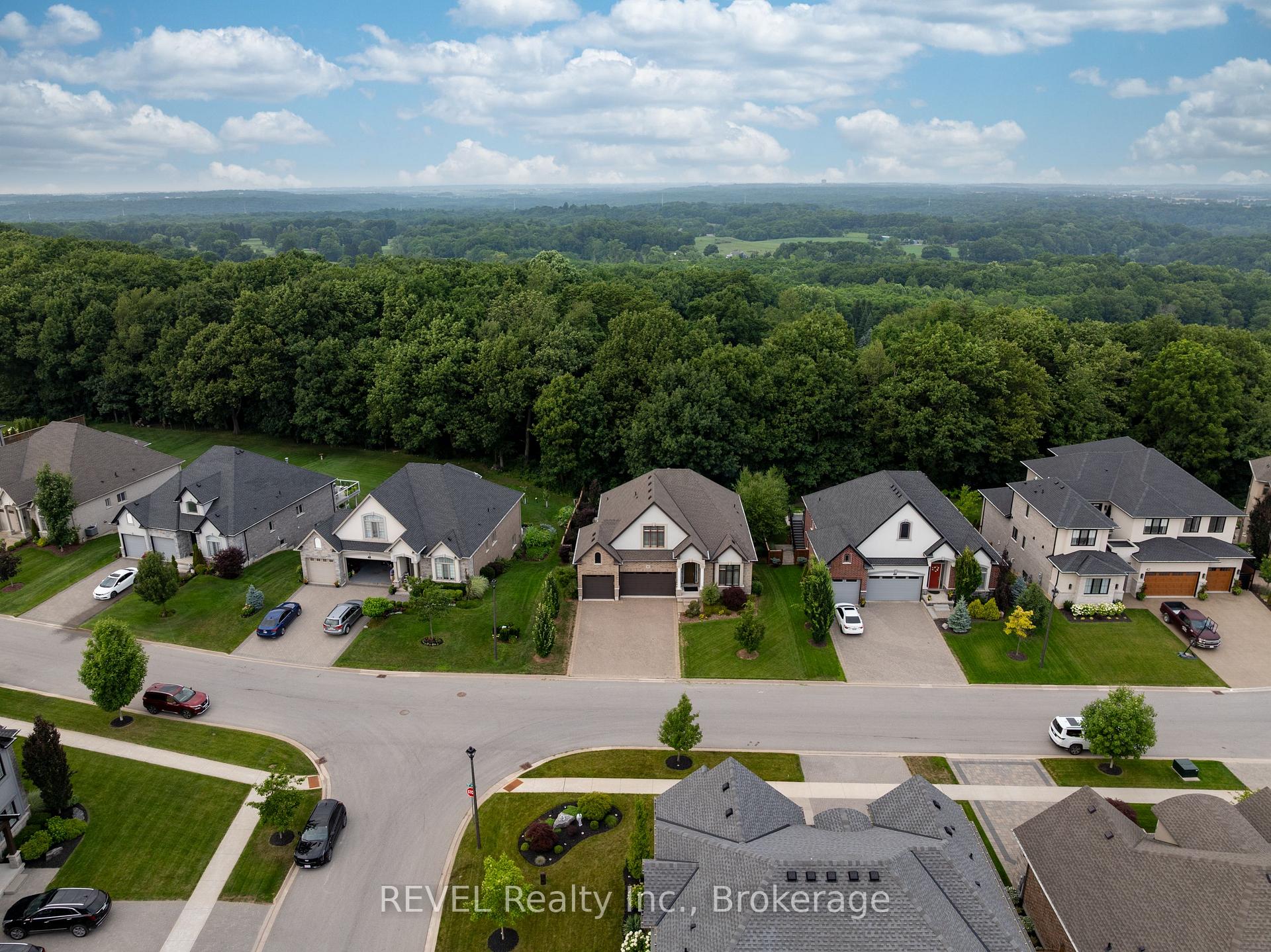 Photo 46 of 46 Philmori Boulevard, Pelham, Fonthill — HOMEH