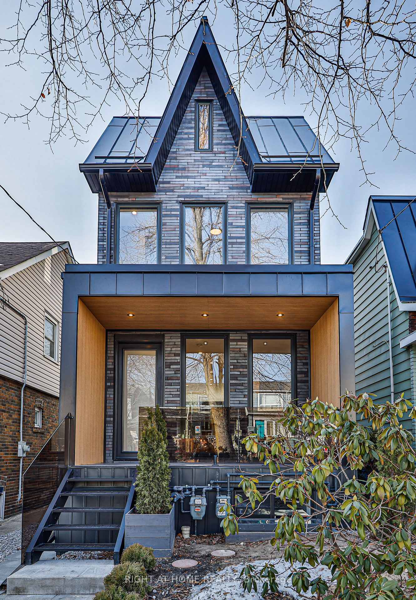 Photo of Unit MAIN AND LANEWAY, 11 Merrill Avenue