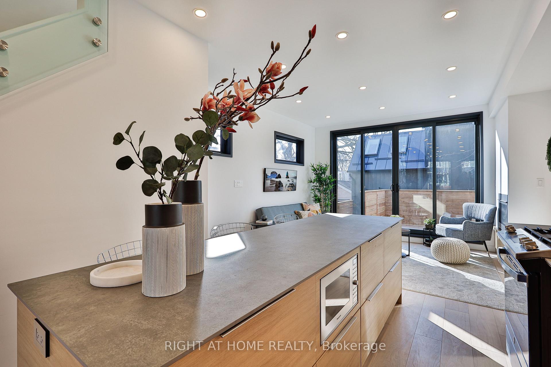 Photo 7 of Unit MAIN AND LANEWAY, 11 Merrill Avenue, Toronto, Woodbine Corridor — HOMEH