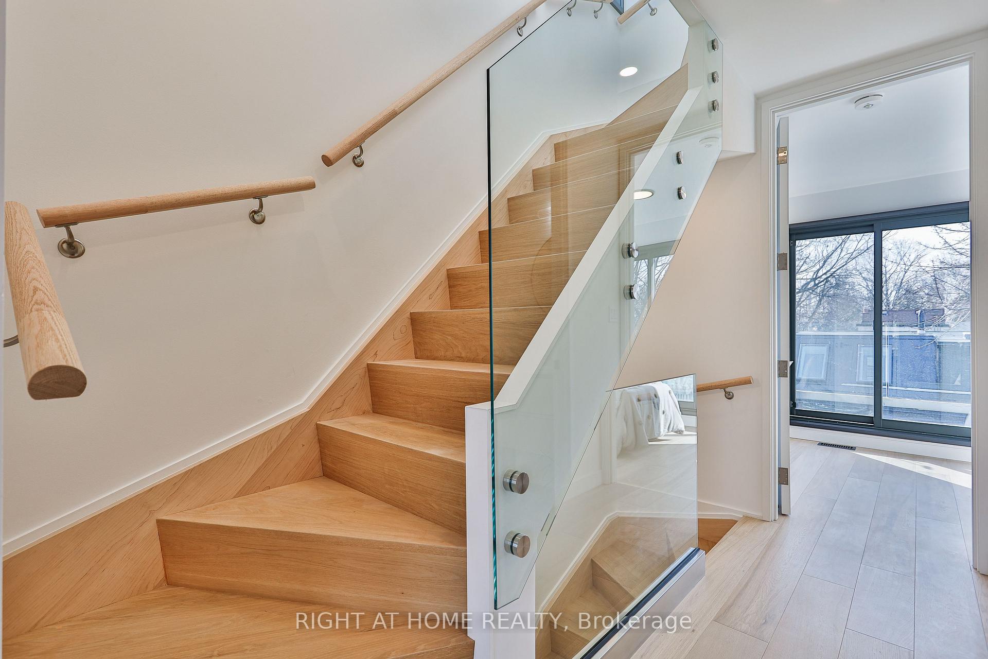 Photo 19 of Unit MAIN AND LANEWAY, 11 Merrill Avenue, Toronto, Woodbine Corridor — HOMEH