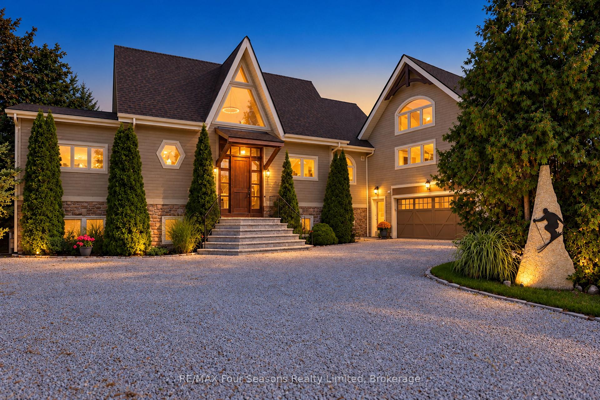 Photo 1 of 147 Lakeshore Road E, Blue Mountains — HOMEH