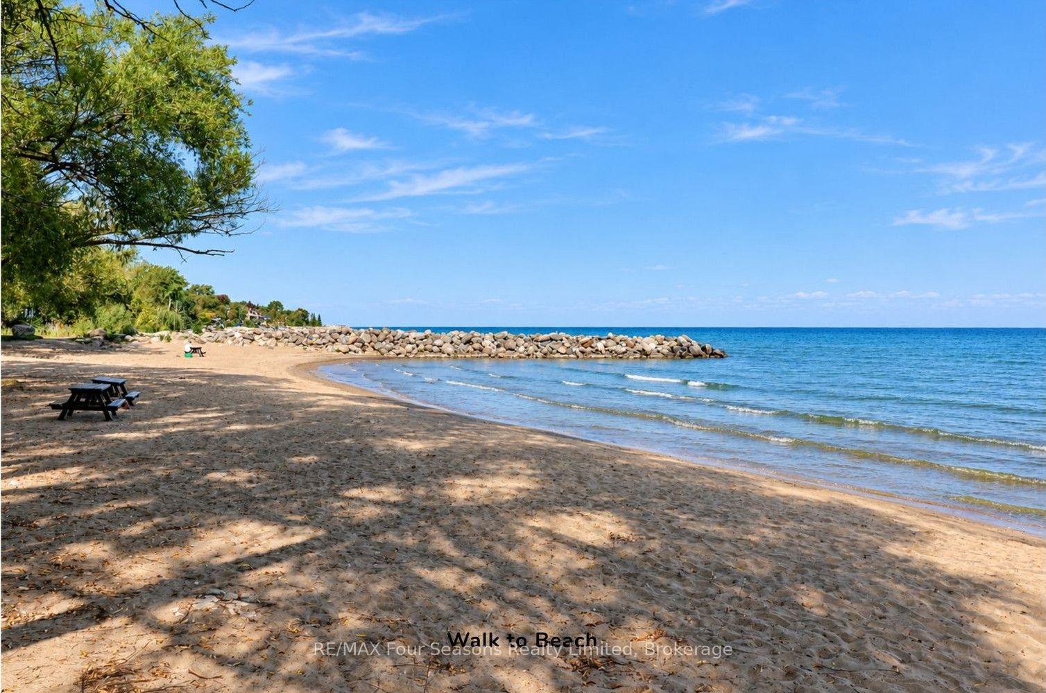 Photo 3 of 147 Lakeshore Road E, Blue Mountains — HOMEH