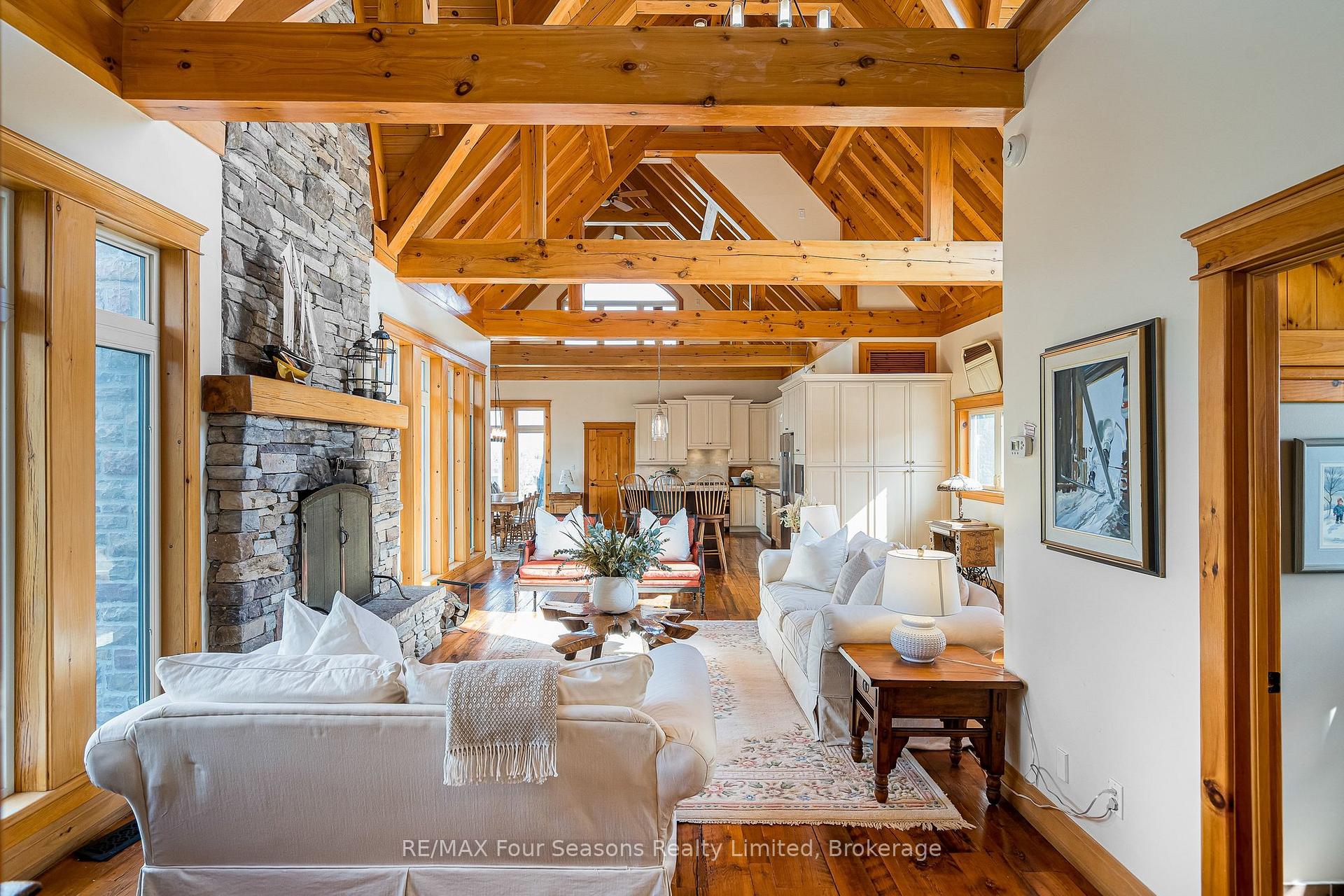 Photo 10 of 147 Lakeshore Road E, Blue Mountains — HOMEH