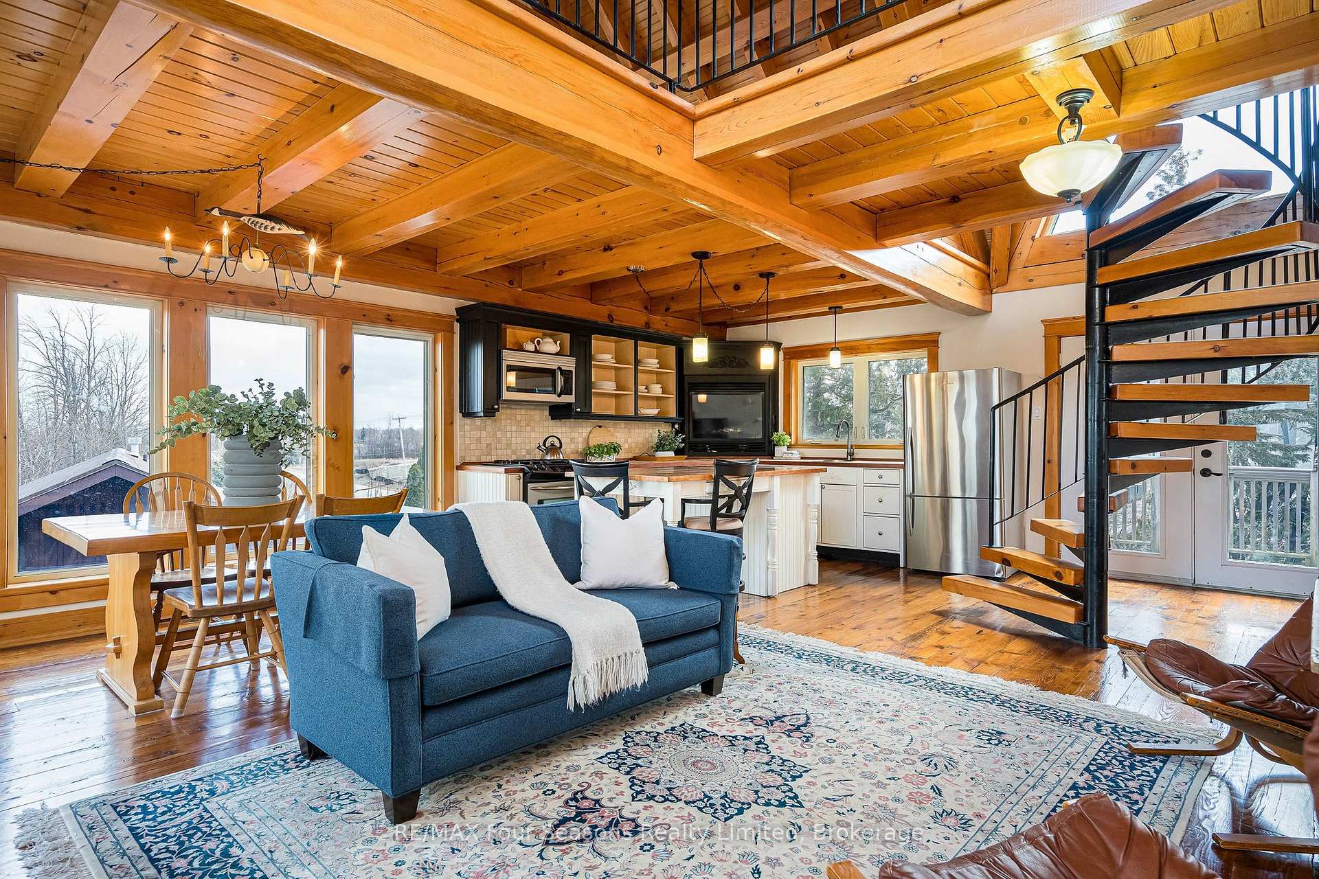 Photo 19 of 147 Lakeshore Road E, Blue Mountains — HOMEH