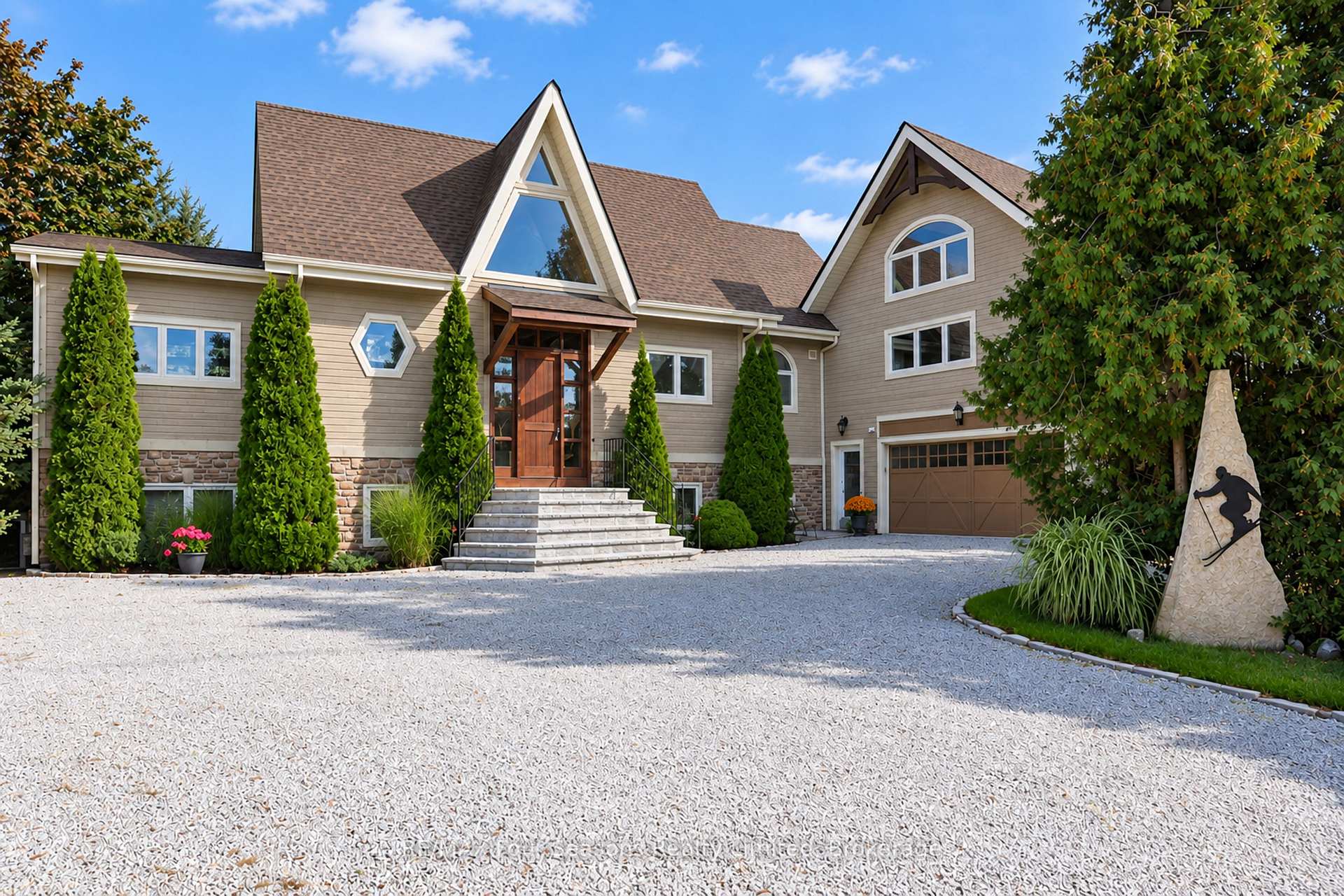 Photo 39 of 147 Lakeshore Road E, Blue Mountains — HOMEH