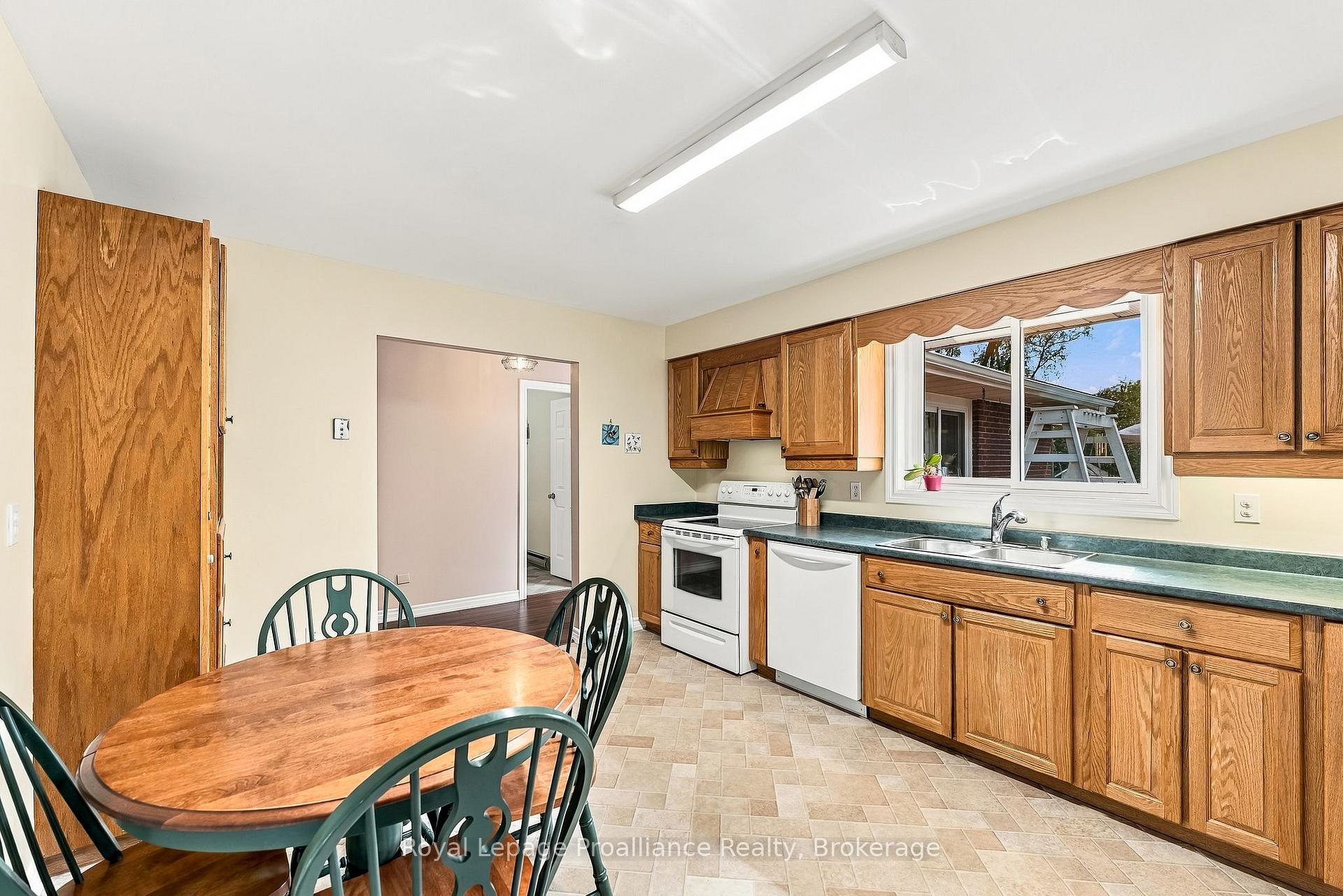 Photo 17 of 167 Dundas Street, Brighton — HOMEH