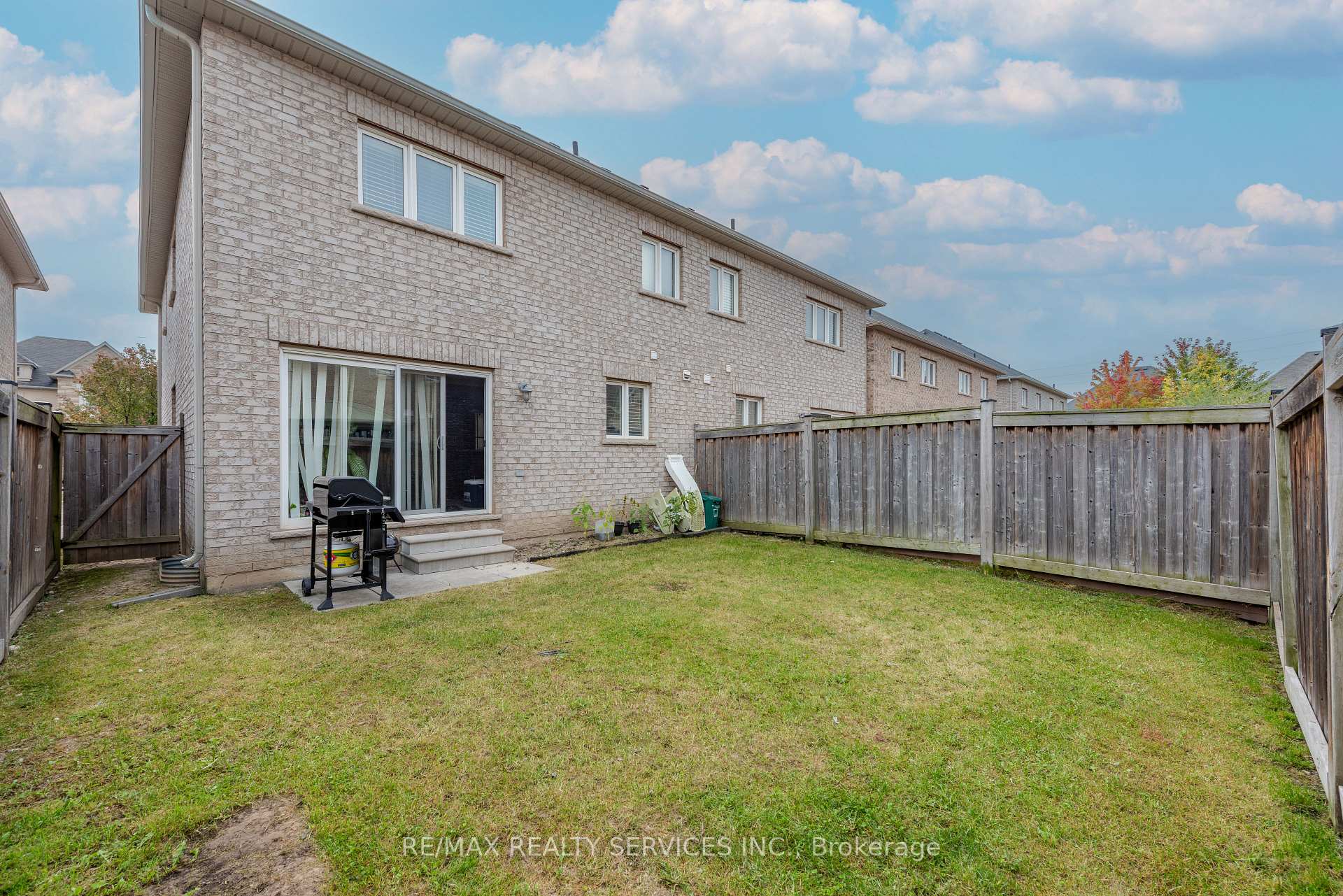 Photo 42 of 59 Beachville Circle, Brampton, Credit Valley — HOMEH