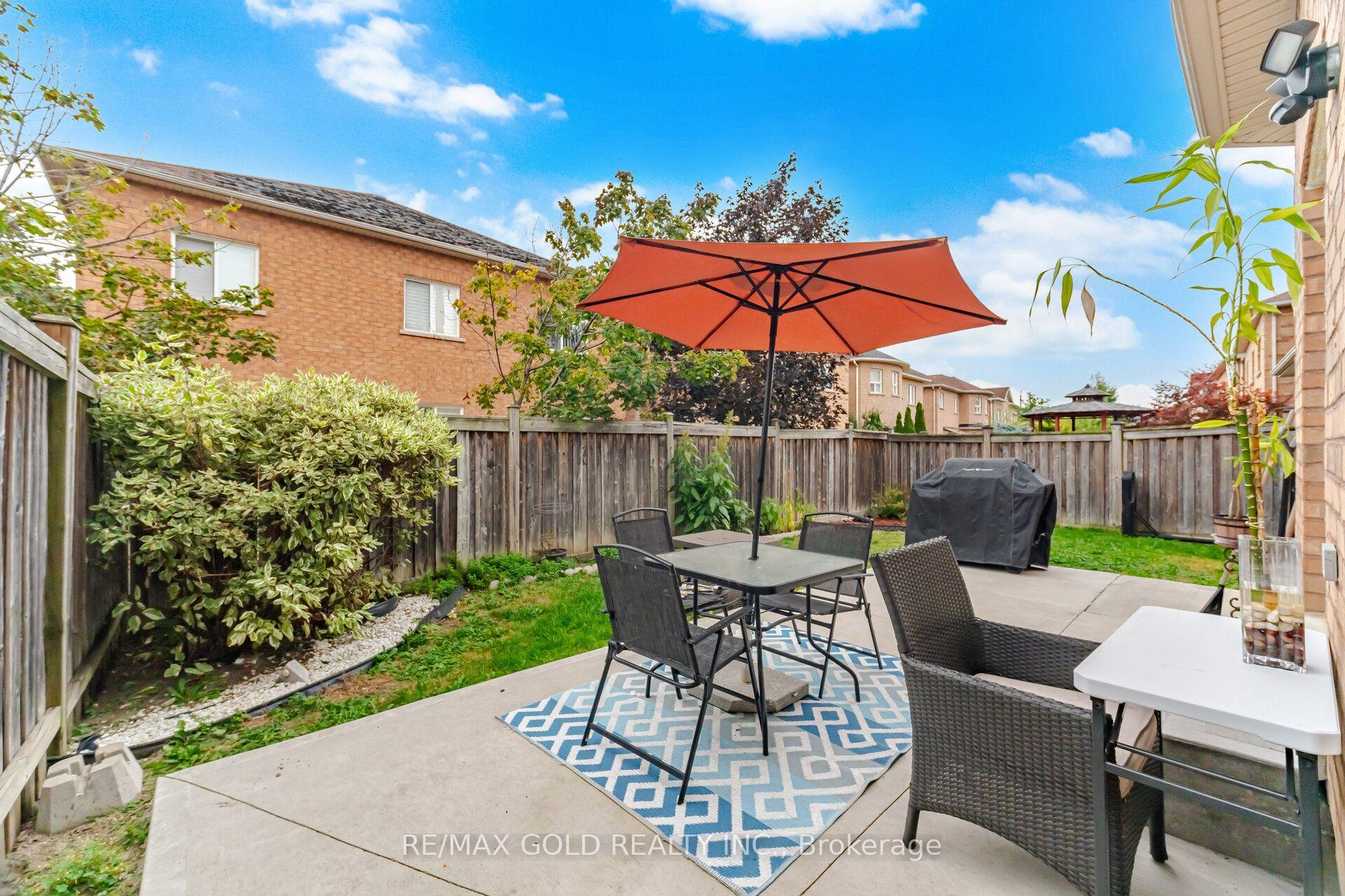 Photo 46 of 10 Sir Jacobs Crescent, Brampton, Fletcher's Meadow — HOMEH