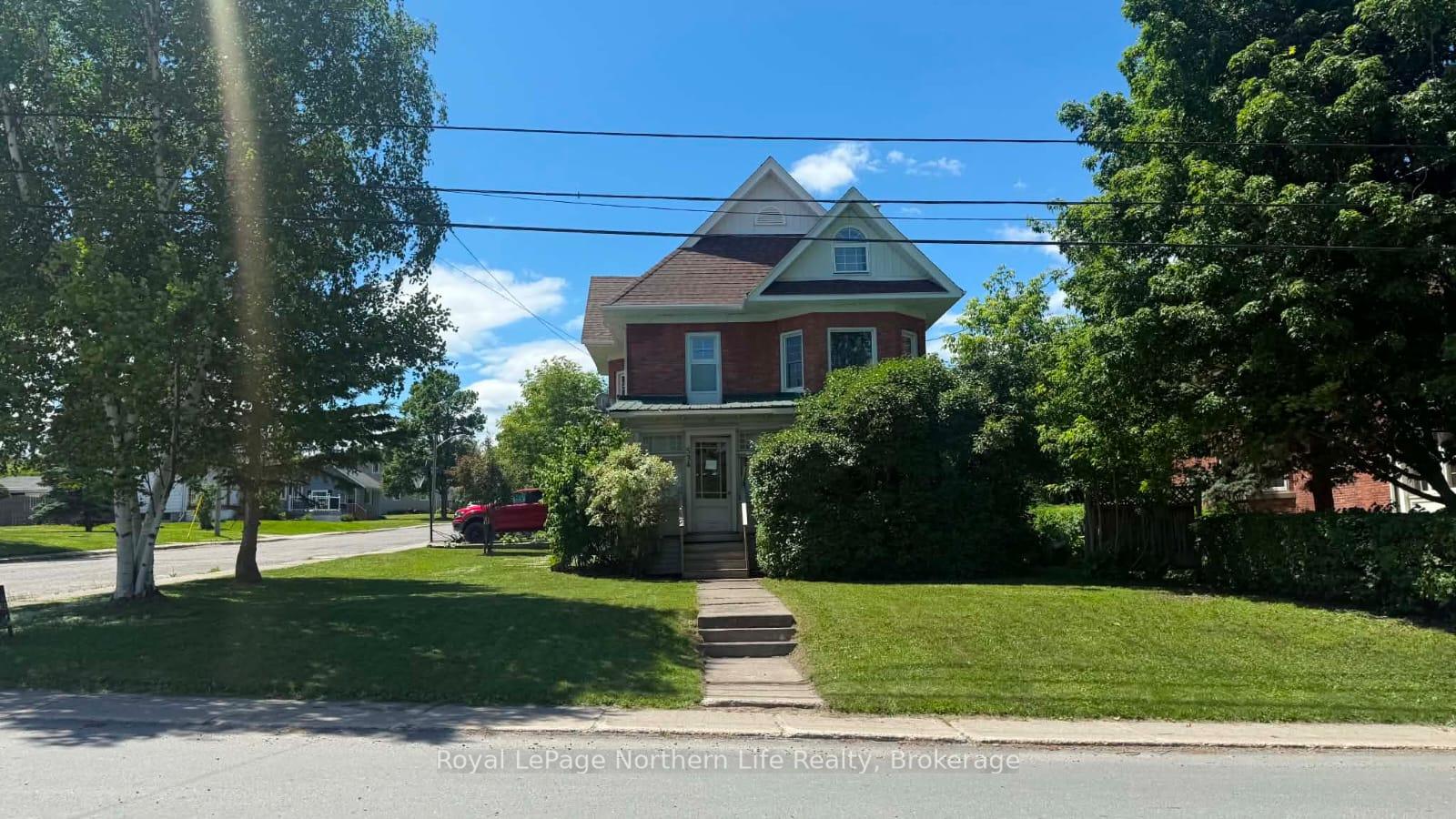 Photo of 534 Rorke Avenue