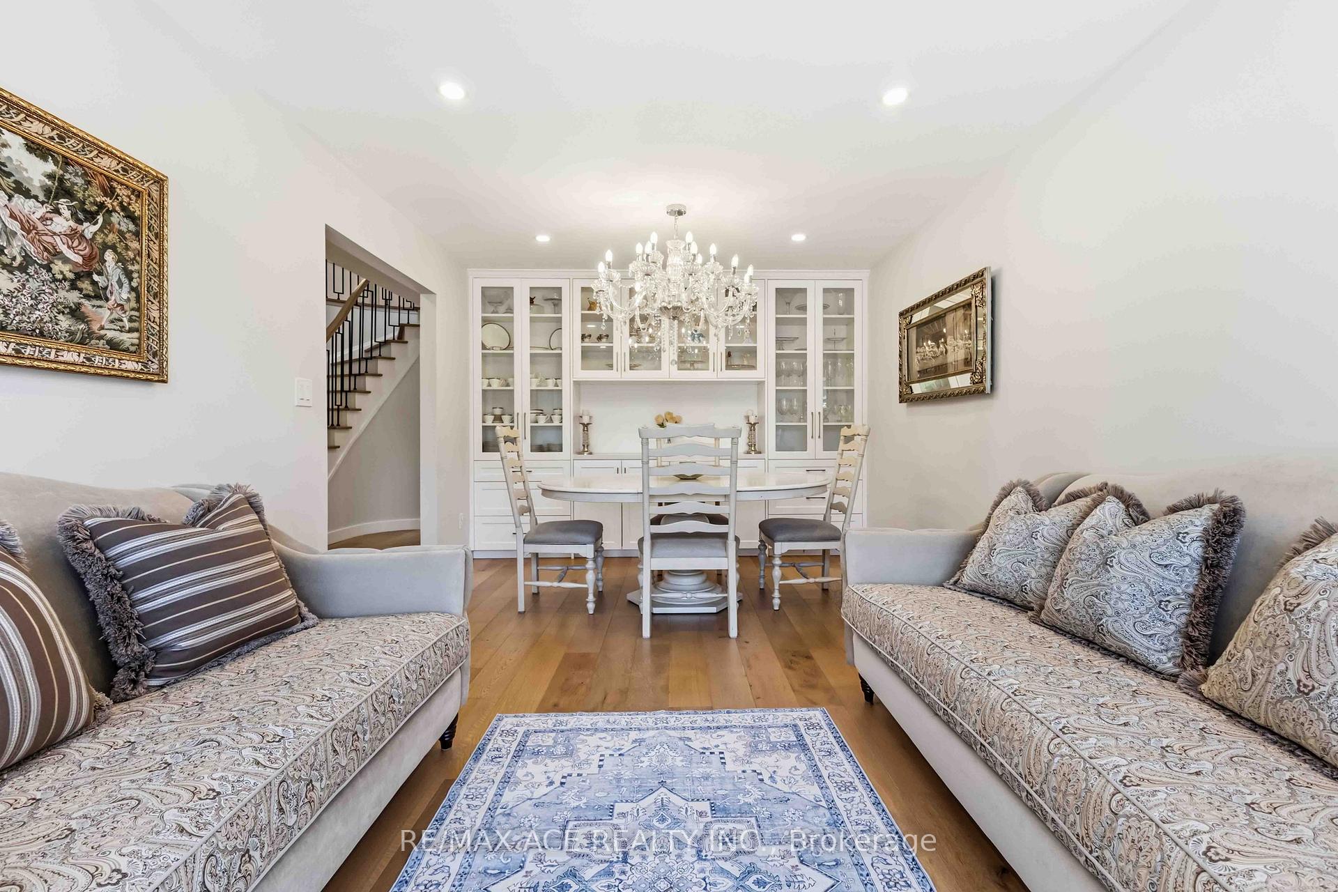 Photo 10 of 19 Barker Court, Markham, Sherwood-Amberglen — HOMEH