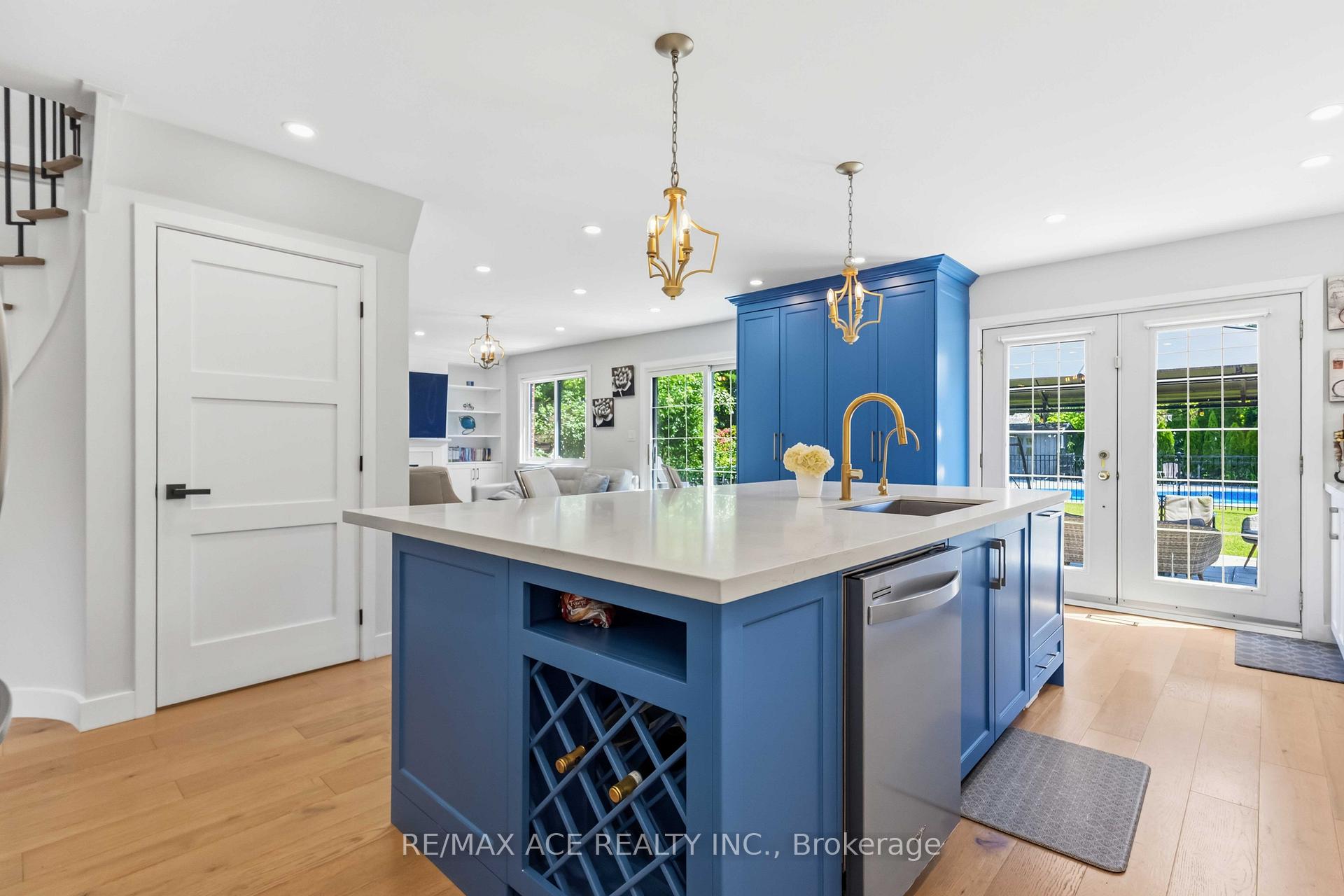 Photo 13 of 19 Barker Court, Markham, Sherwood-Amberglen — HOMEH