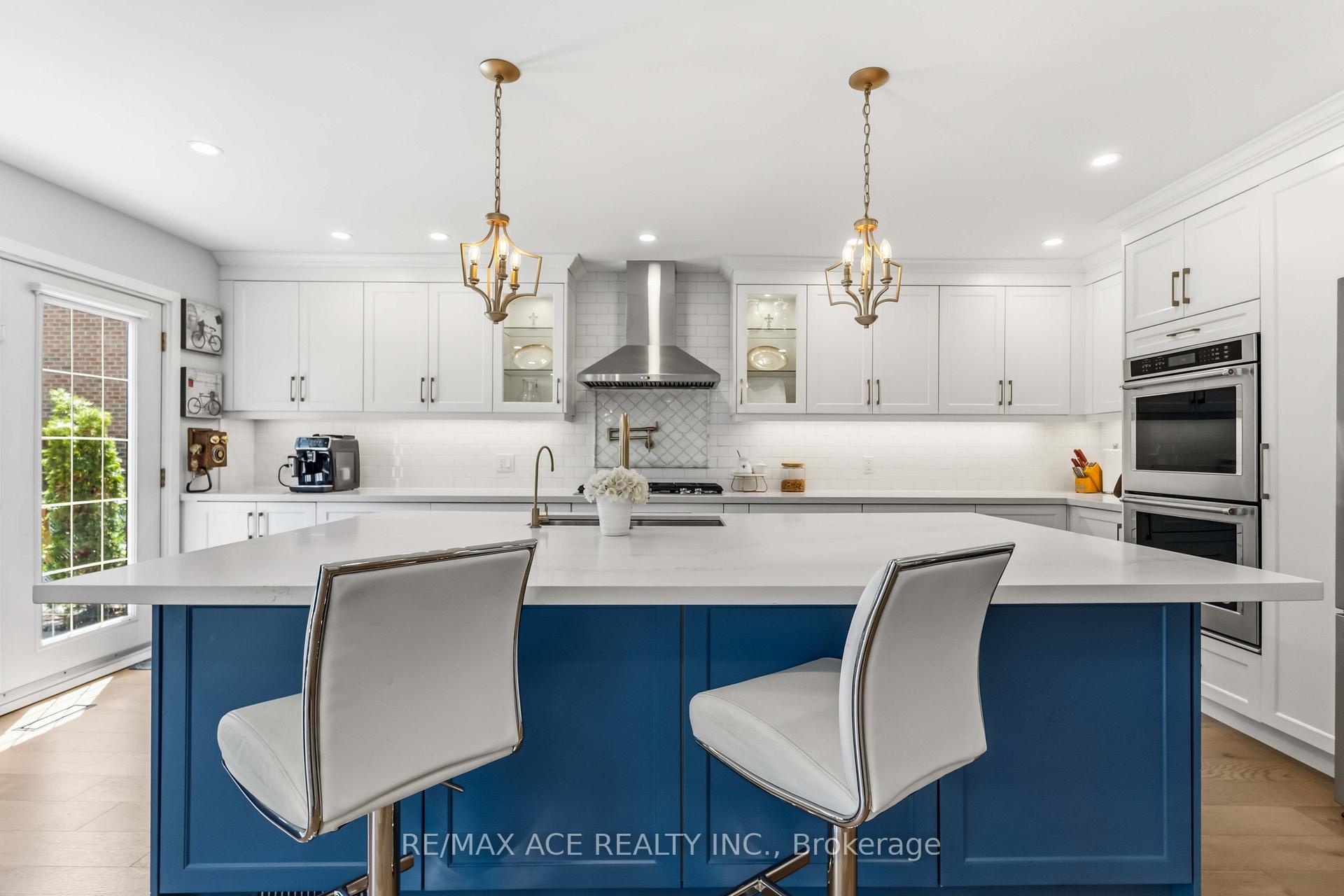 Photo 17 of 19 Barker Court, Markham, Sherwood-Amberglen — HOMEH
