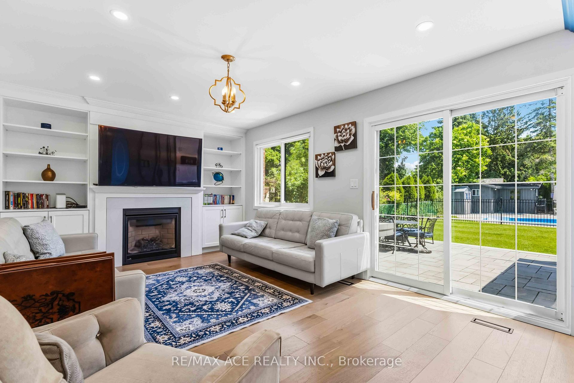 Photo 20 of 19 Barker Court, Markham, Sherwood-Amberglen — HOMEH