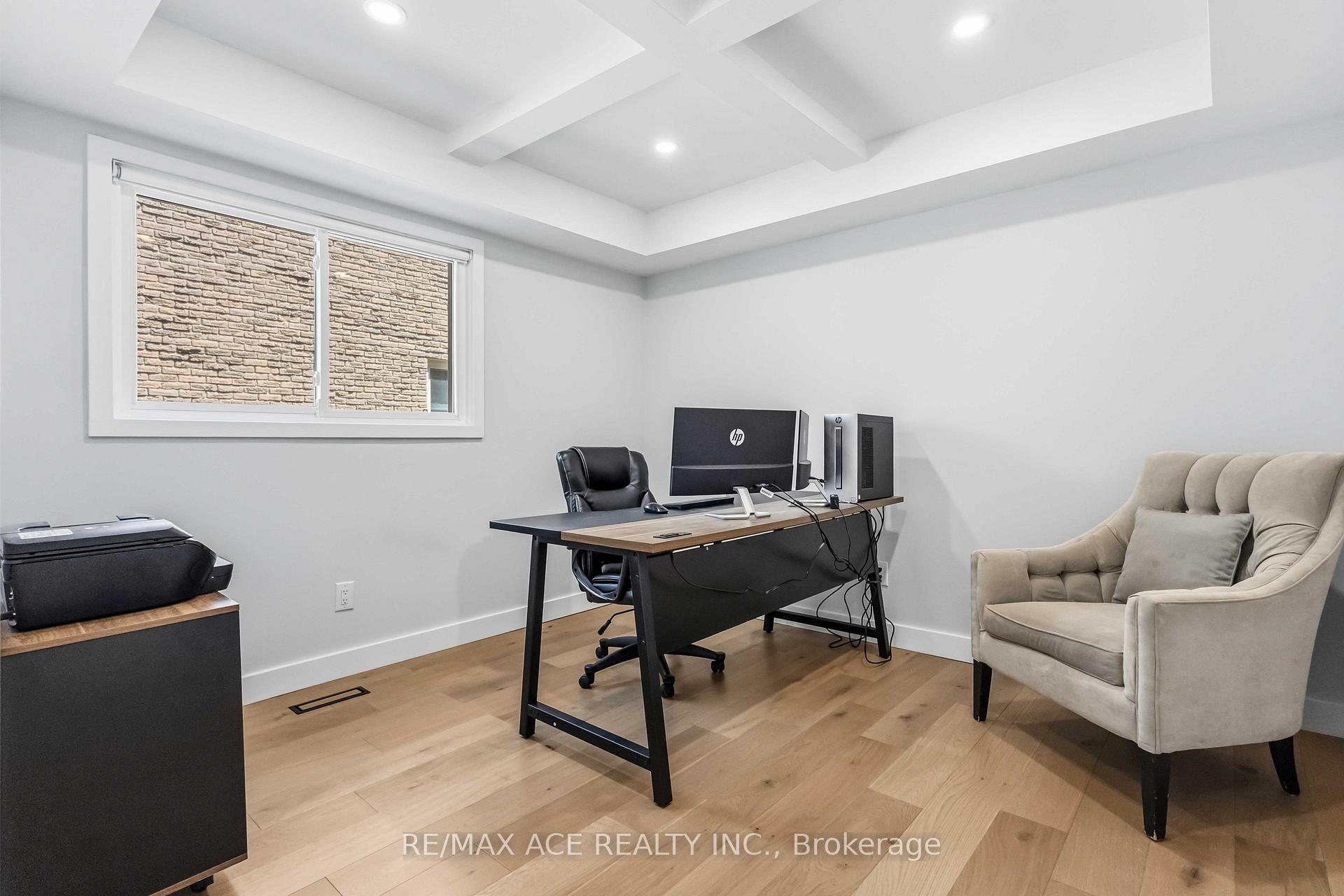 Photo 23 of 19 Barker Court, Markham, Sherwood-Amberglen — HOMEH