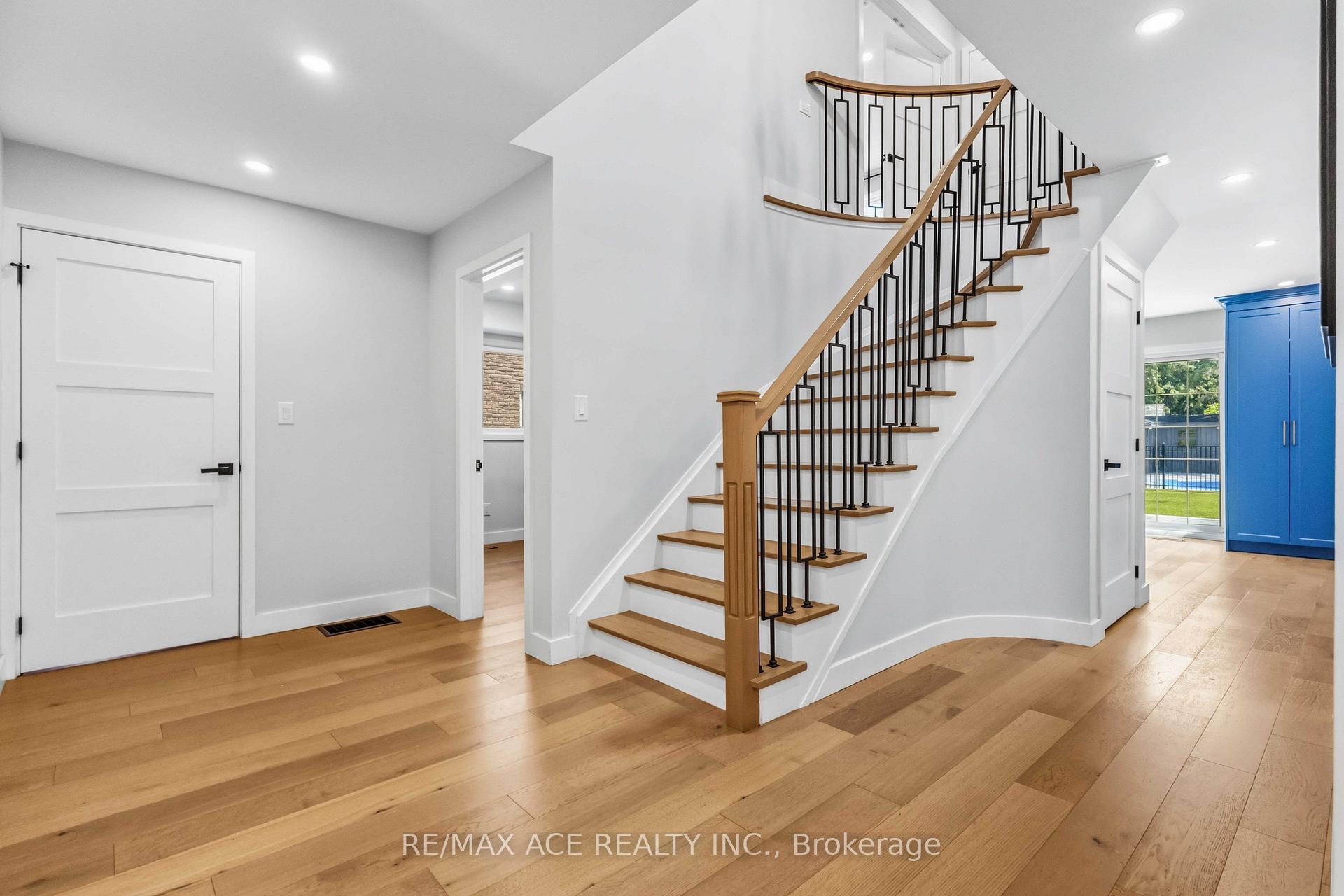 Photo 26 of 19 Barker Court, Markham, Sherwood-Amberglen — HOMEH