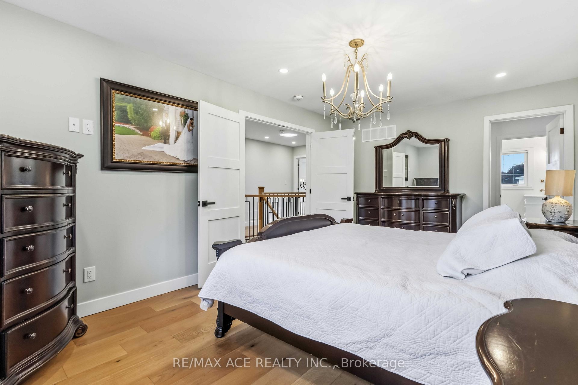 Photo 29 of 19 Barker Court, Markham, Sherwood-Amberglen — HOMEH