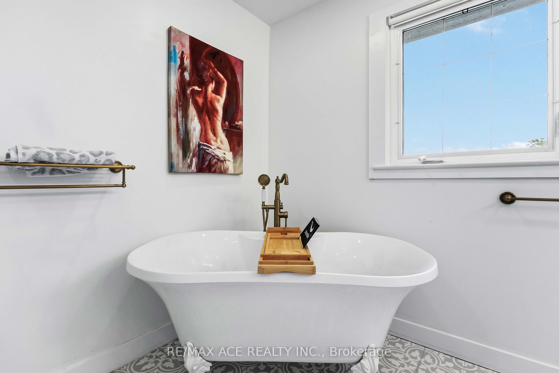 Photo 33 of 19 Barker Court, Markham, Sherwood-Amberglen — HOMEH