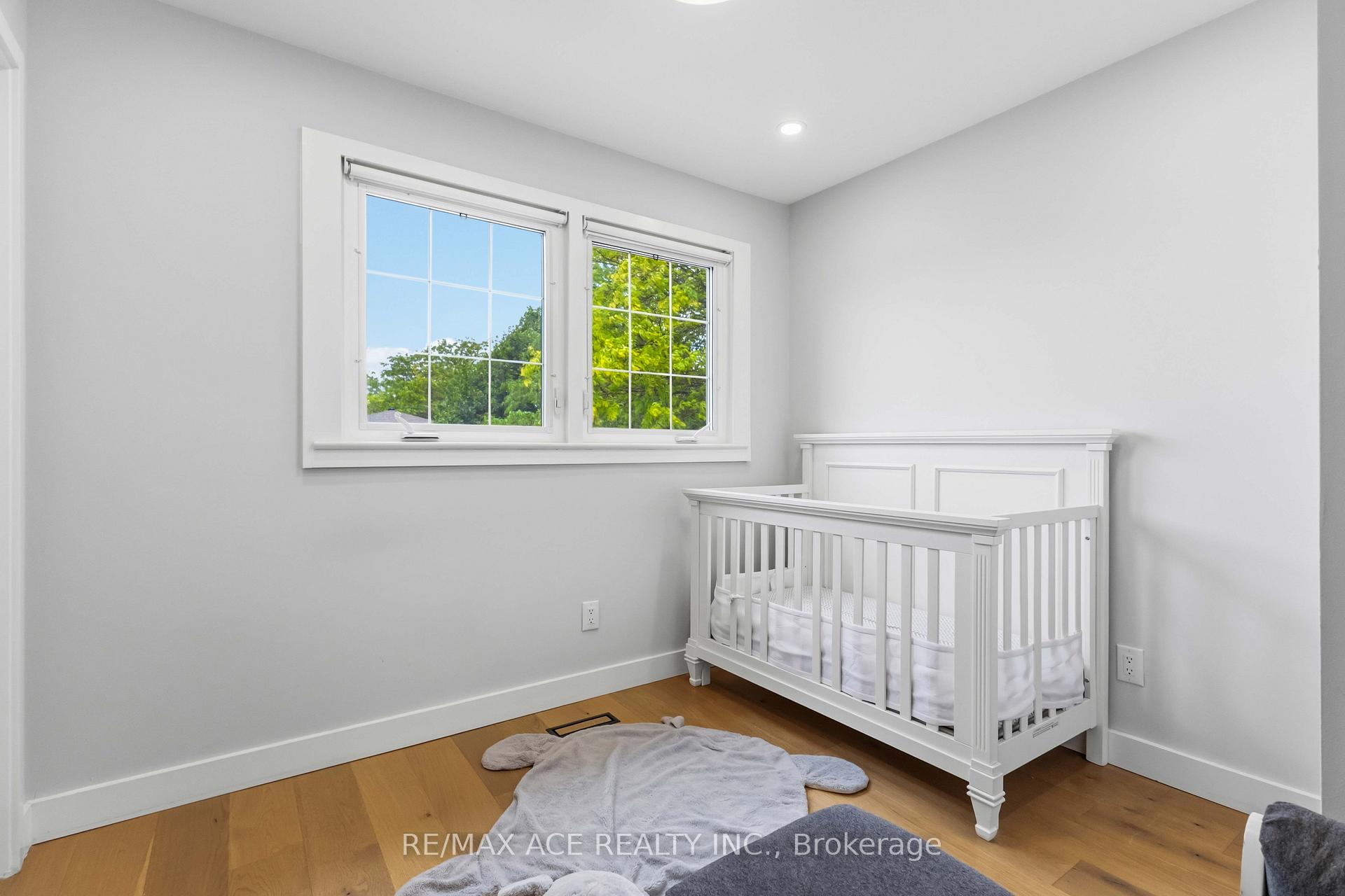 Photo 42 of 19 Barker Court, Markham, Sherwood-Amberglen — HOMEH