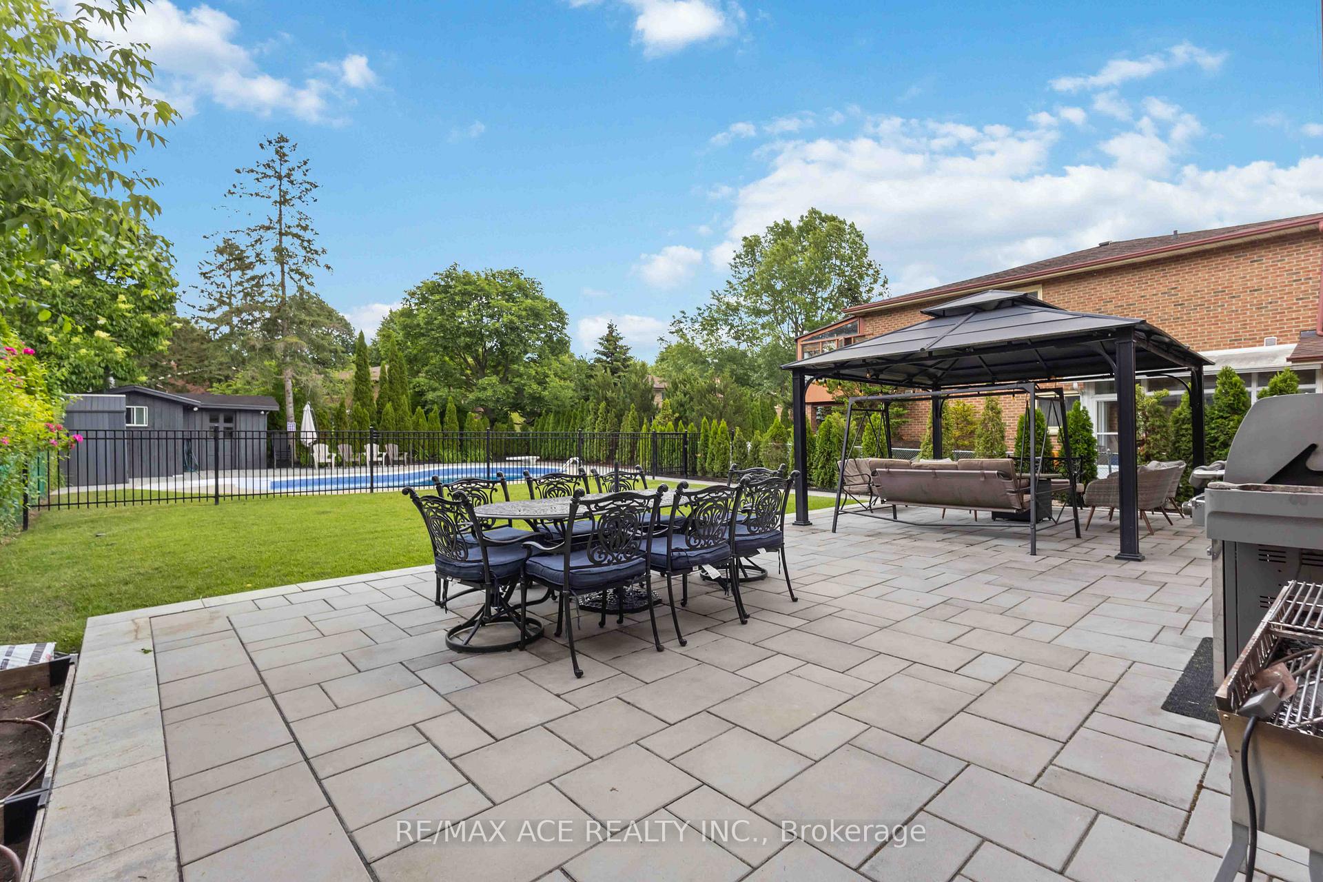 Photo 44 of 19 Barker Court, Markham, Sherwood-Amberglen — HOMEH