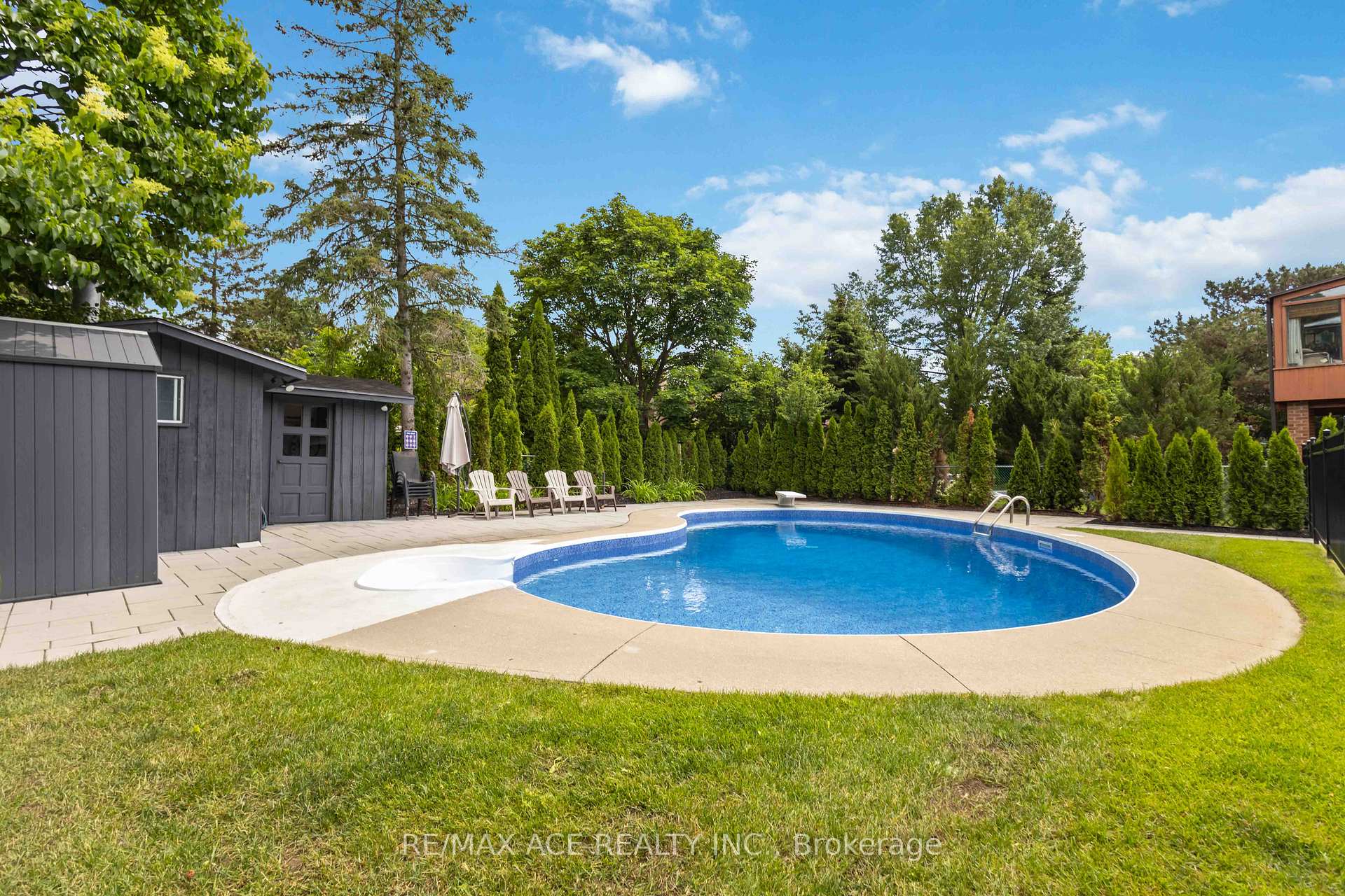 Photo 49 of 19 Barker Court, Markham, Sherwood-Amberglen — HOMEH