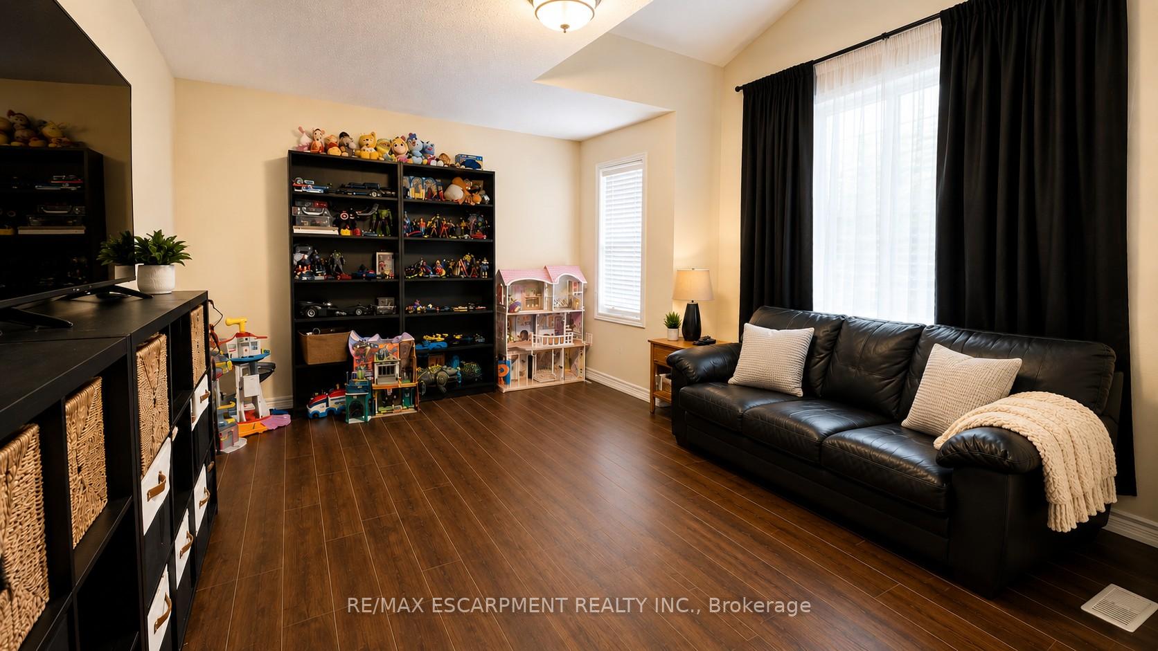 Photo 17 of 349 Braithwaite Avenue, Hamilton, Ancaster — HOMEH