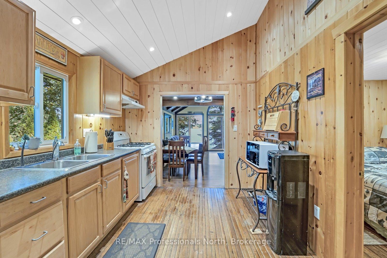Photo 11 of 1035 Harvest Moon Lane, Algonquin Highlands, Stanhope — HOMEH