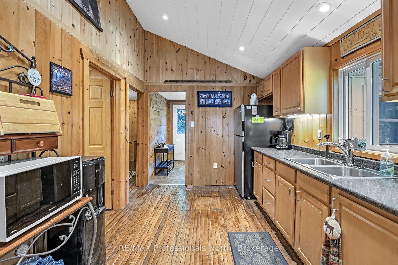 Photo 13 of 1035 Harvest Moon Lane, Algonquin Highlands, Stanhope — HOMEH