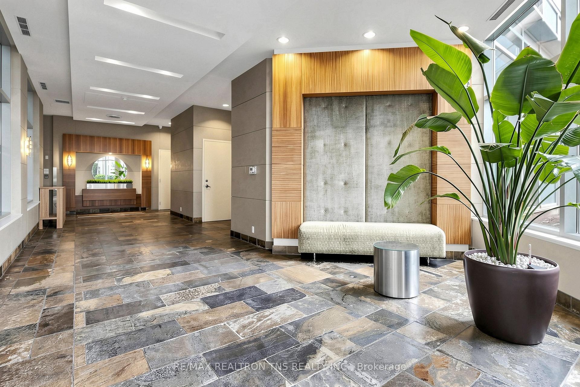 Photo 7 of Unit 1501, 228 Queens Quay W, Toronto, Waterfront Communities — HOMEH