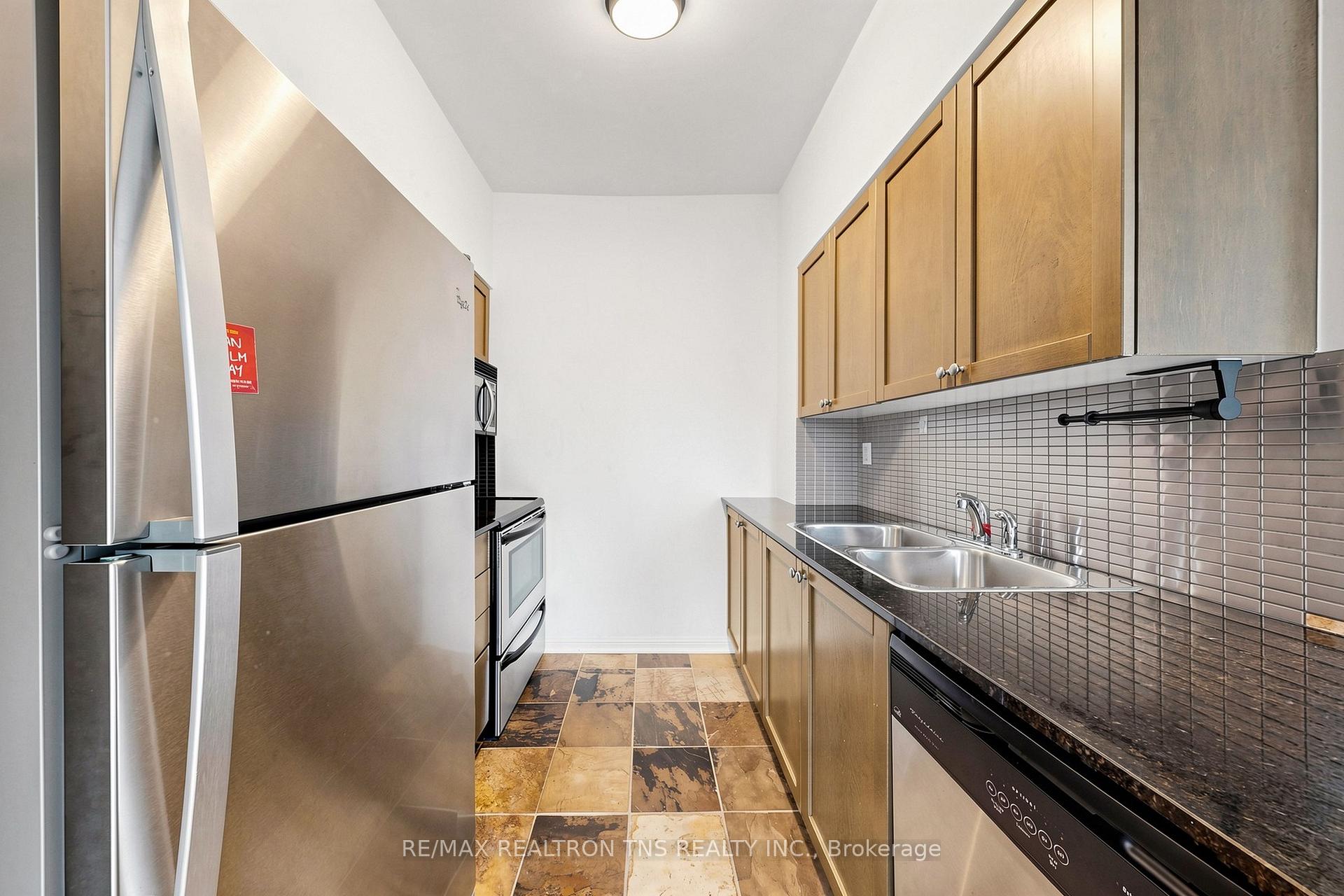 Photo 18 of Unit 1501, 228 Queens Quay W, Toronto, Waterfront Communities — HOMEH