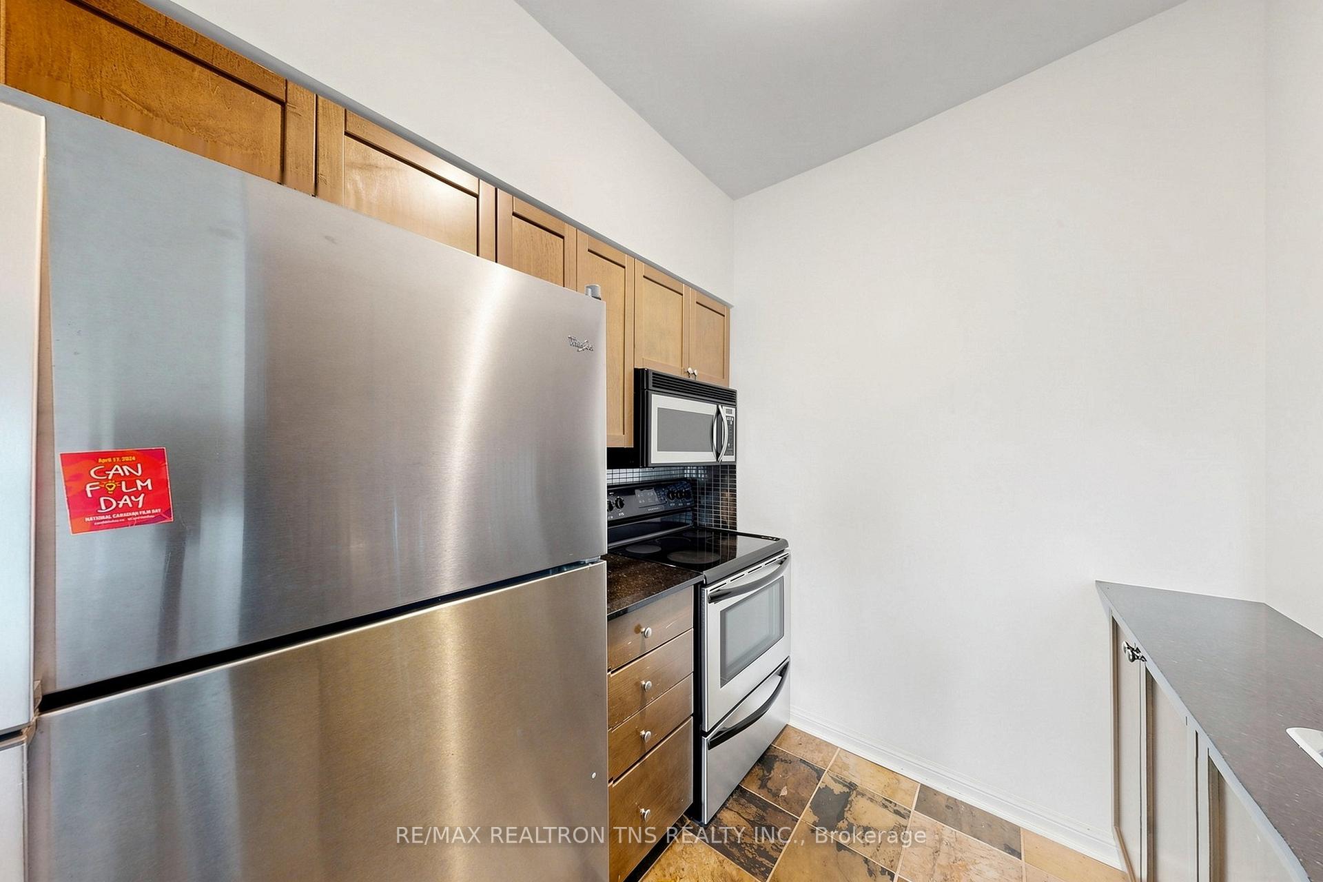 Photo 19 of Unit 1501, 228 Queens Quay W, Toronto, Waterfront Communities — HOMEH