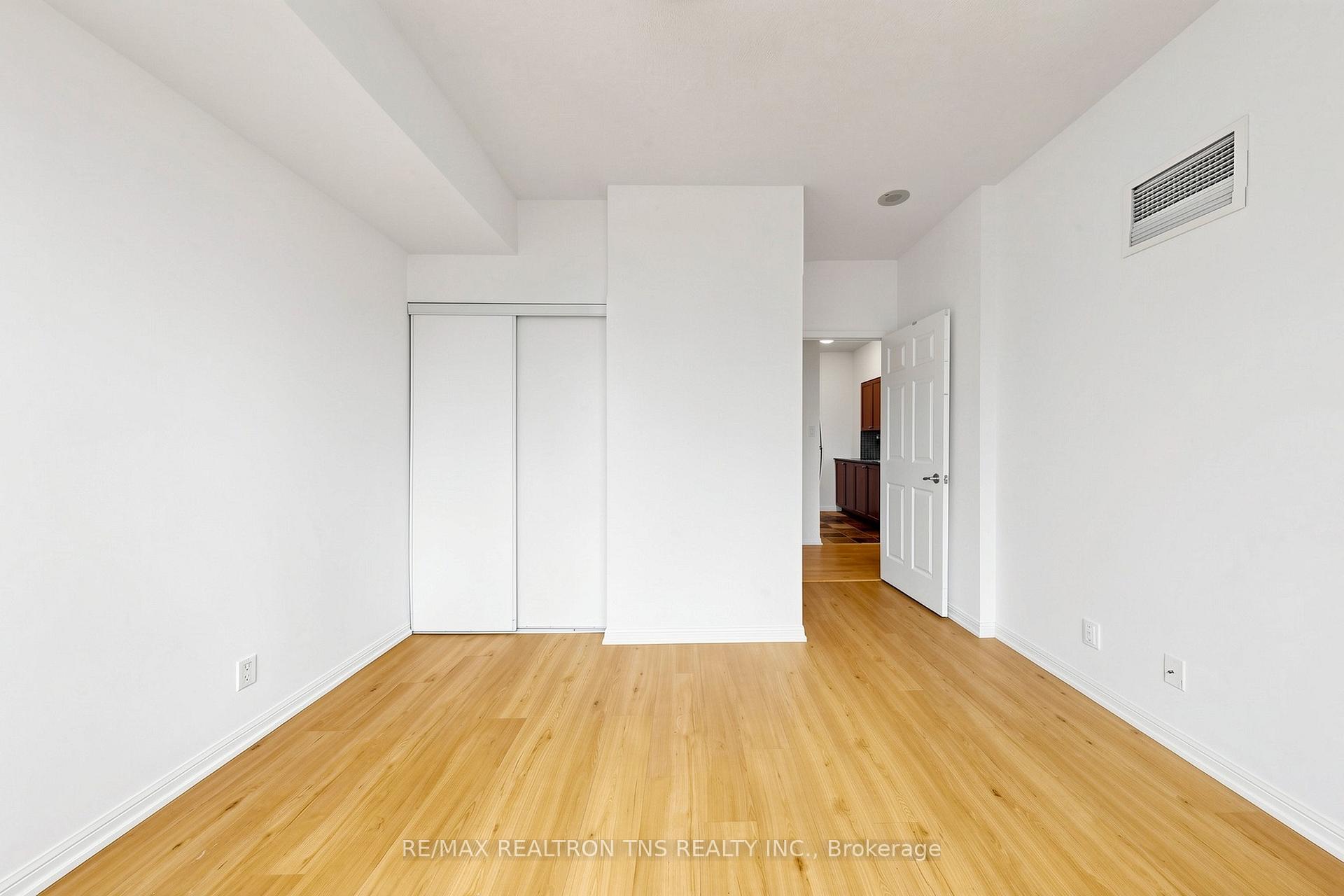 Photo 27 of Unit 1501, 228 Queens Quay W, Toronto, Waterfront Communities — HOMEH