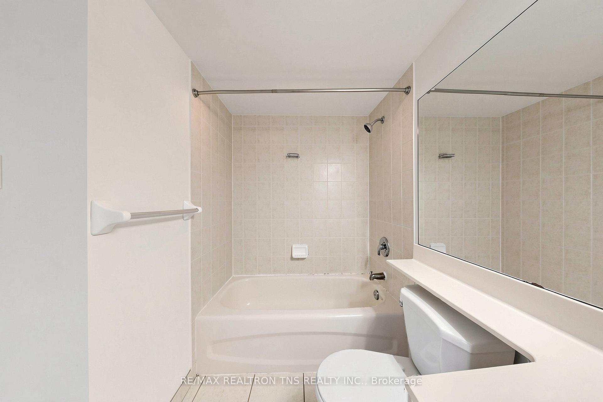 Photo 31 of Unit 1501, 228 Queens Quay W, Toronto, Waterfront Communities — HOMEH