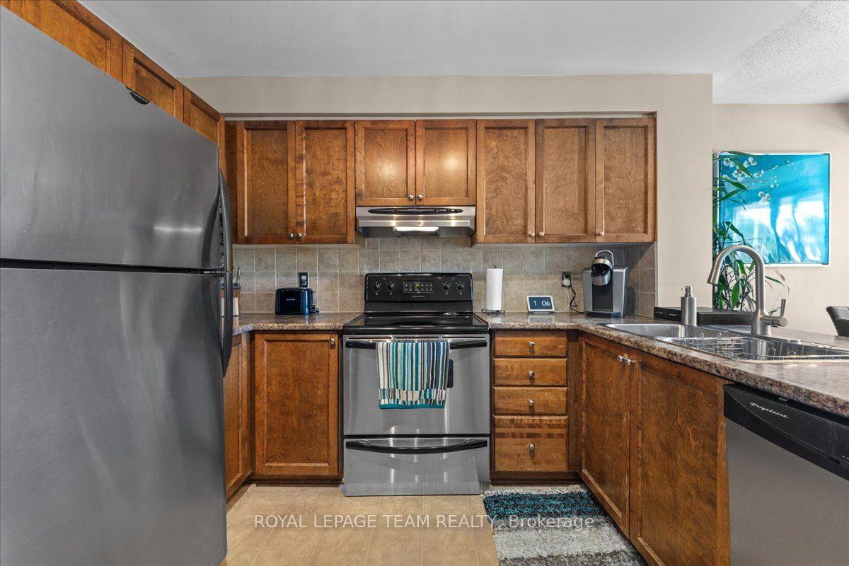 Photo 5 of 100 Bonfield Private, Ottawa, Avalon East — HOMEH