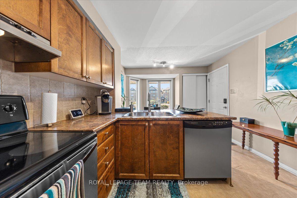 Photo 6 of 100 Bonfield Private, Ottawa, Avalon East — HOMEH