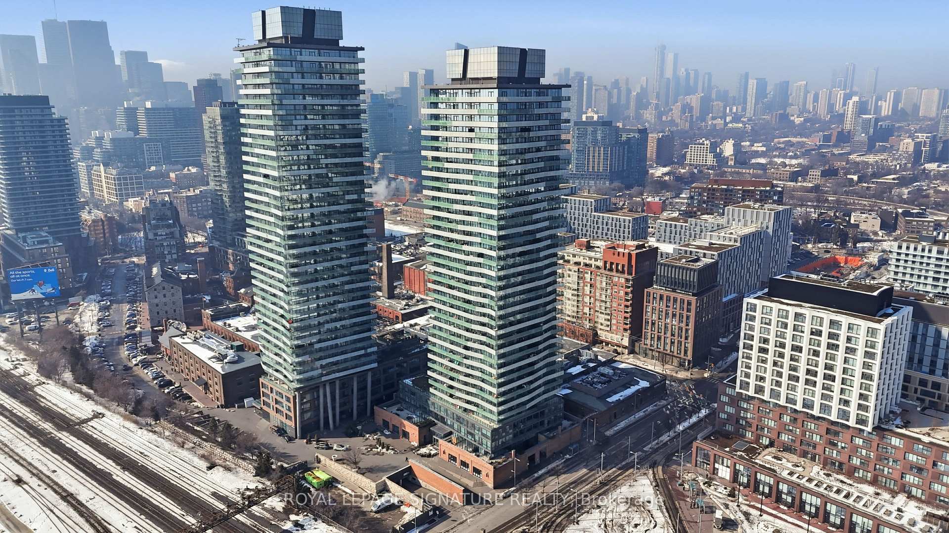 Photo 2 of Unit 2805, 390 Cherry Street, Toronto, Waterfront Communities — HOMEH