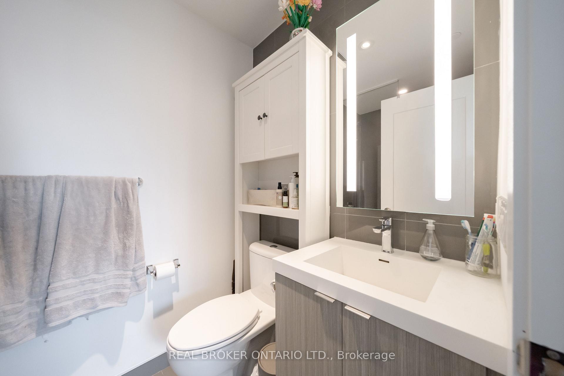 Photo 11 of Unit 2108, 575 Bloor Street E, Toronto, North St. James Town — HOMEH