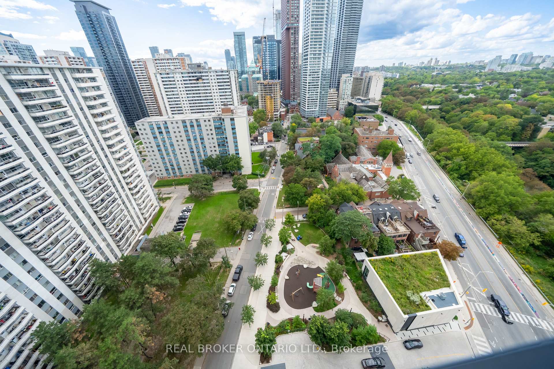 Photo 17 of Unit 2108, 575 Bloor Street E, Toronto, North St. James Town — HOMEH