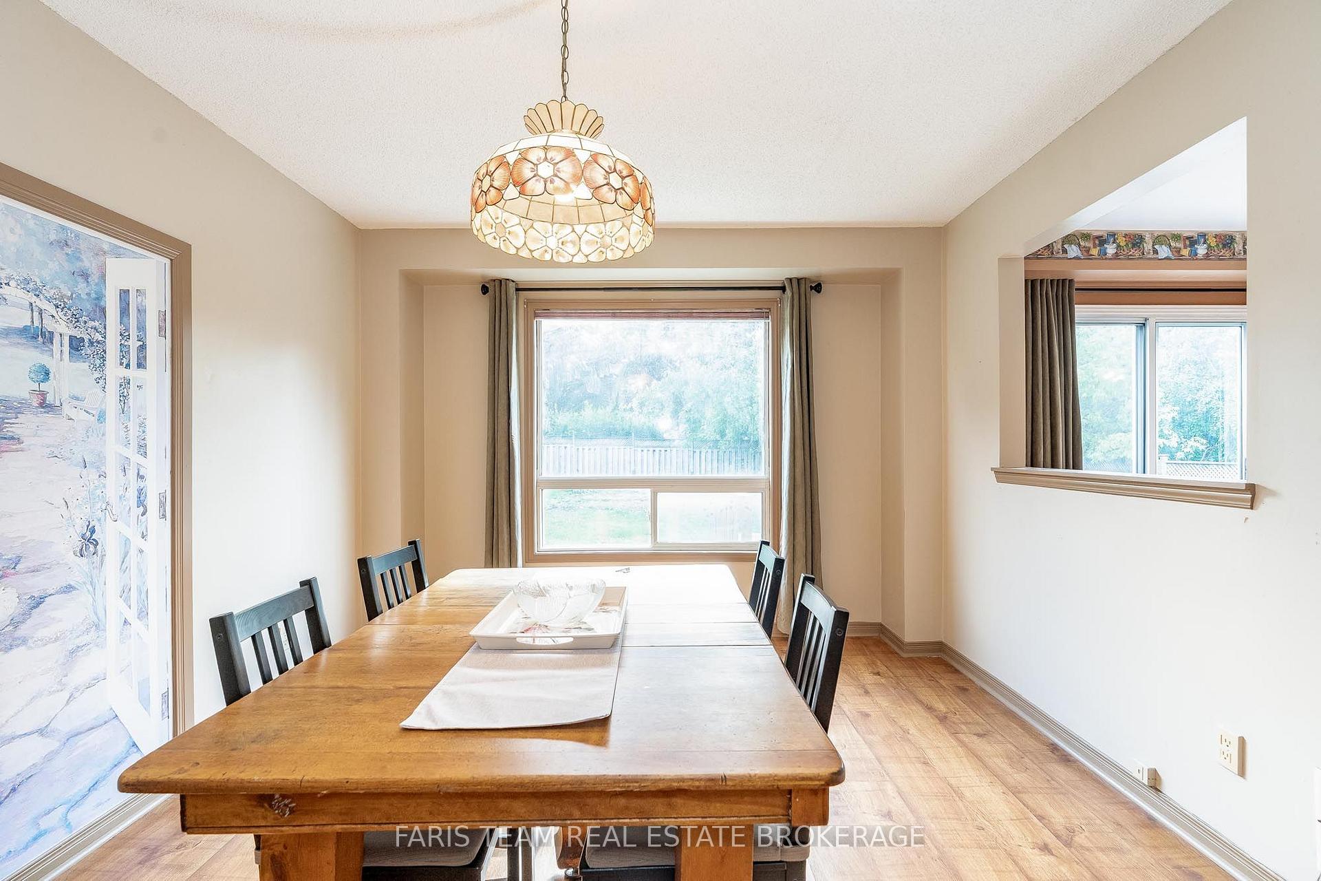 Photo 11 of 230 Mary Anne Drive, Barrie, Painswick North — HOMEH