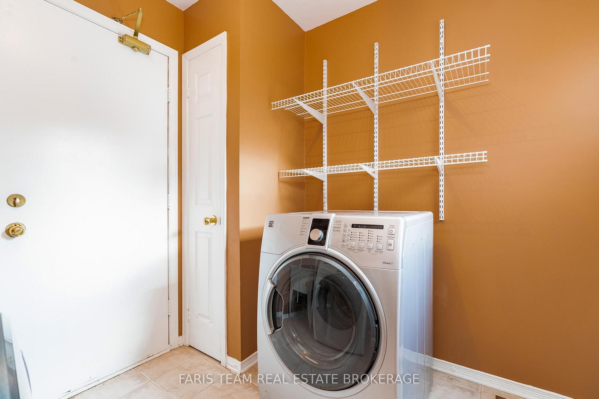 Photo 19 of 230 Mary Anne Drive, Barrie, Painswick North — HOMEH