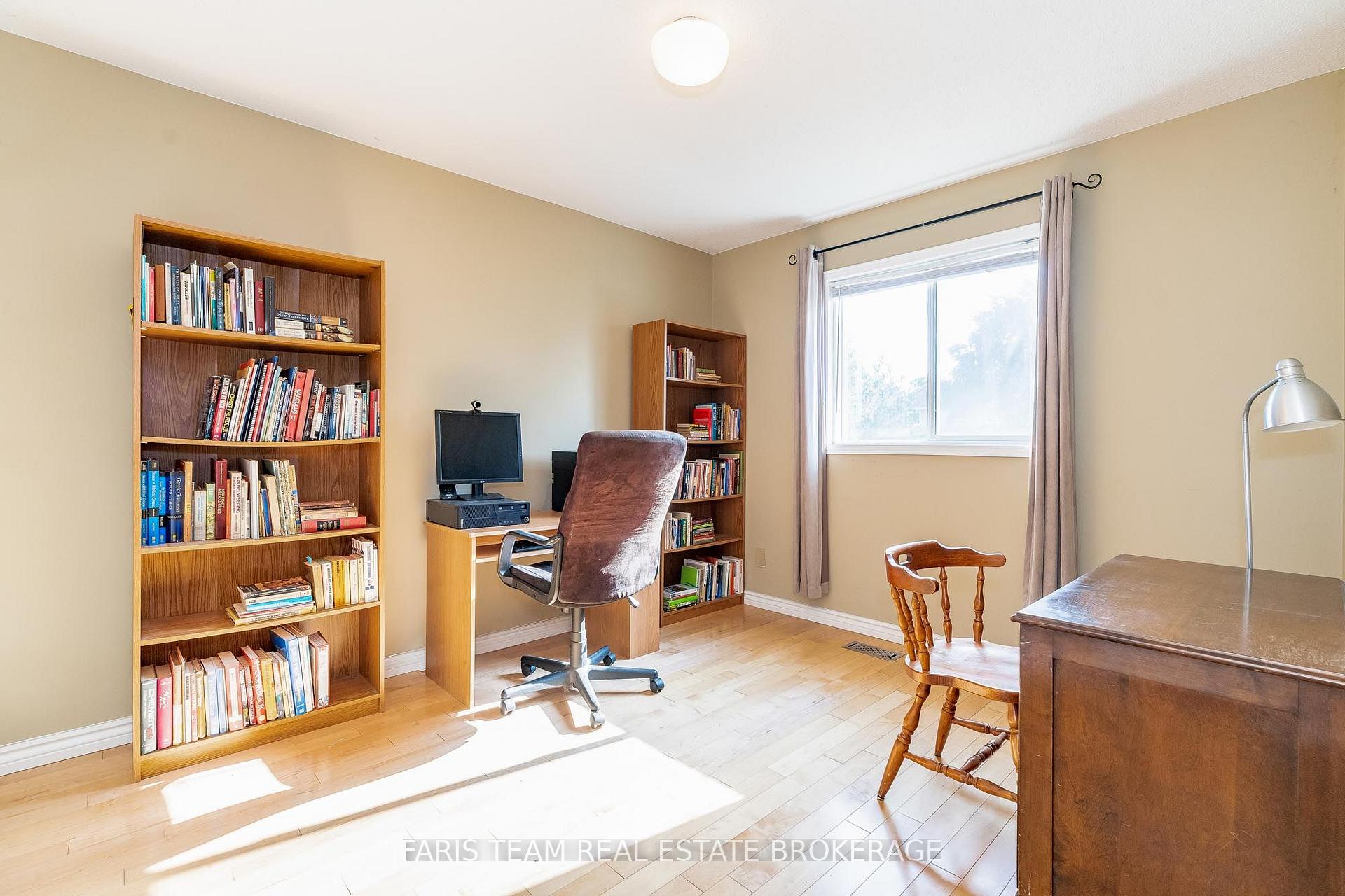 Photo 26 of 230 Mary Anne Drive, Barrie, Painswick North — HOMEH